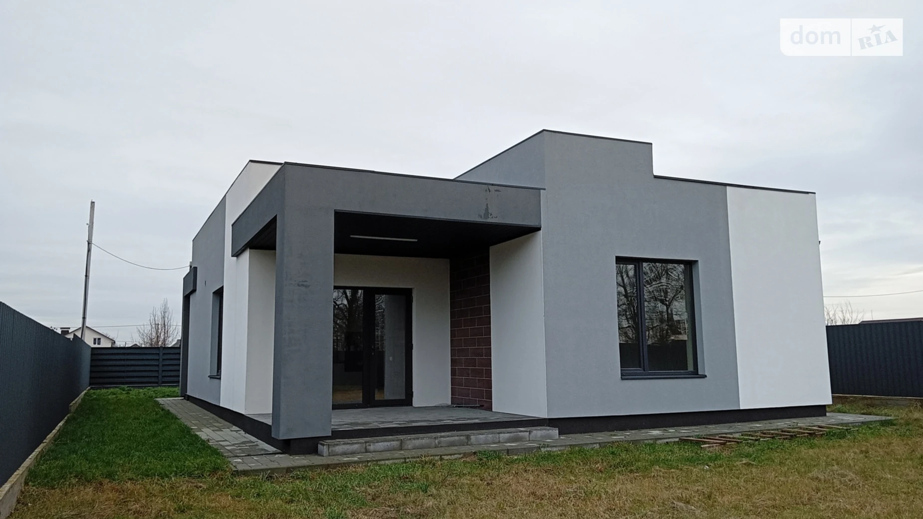 Продается одноэтажный дом 120 кв. м с садом, цена: 150000 $ - фото 2