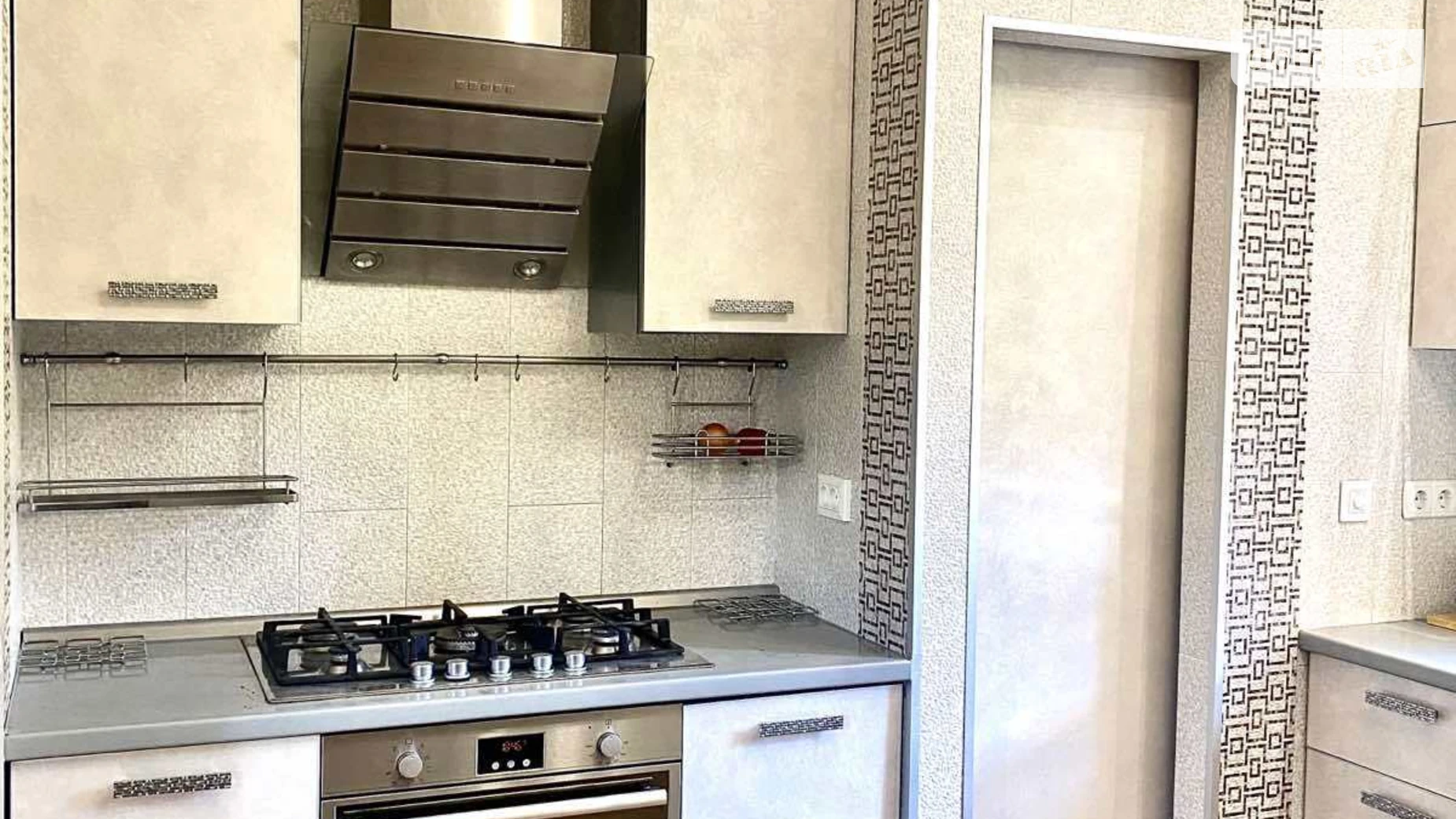 Сдается в аренду дом на 2 этажа 164 кв. м с беседкой, цена: 59999 грн - фото 3