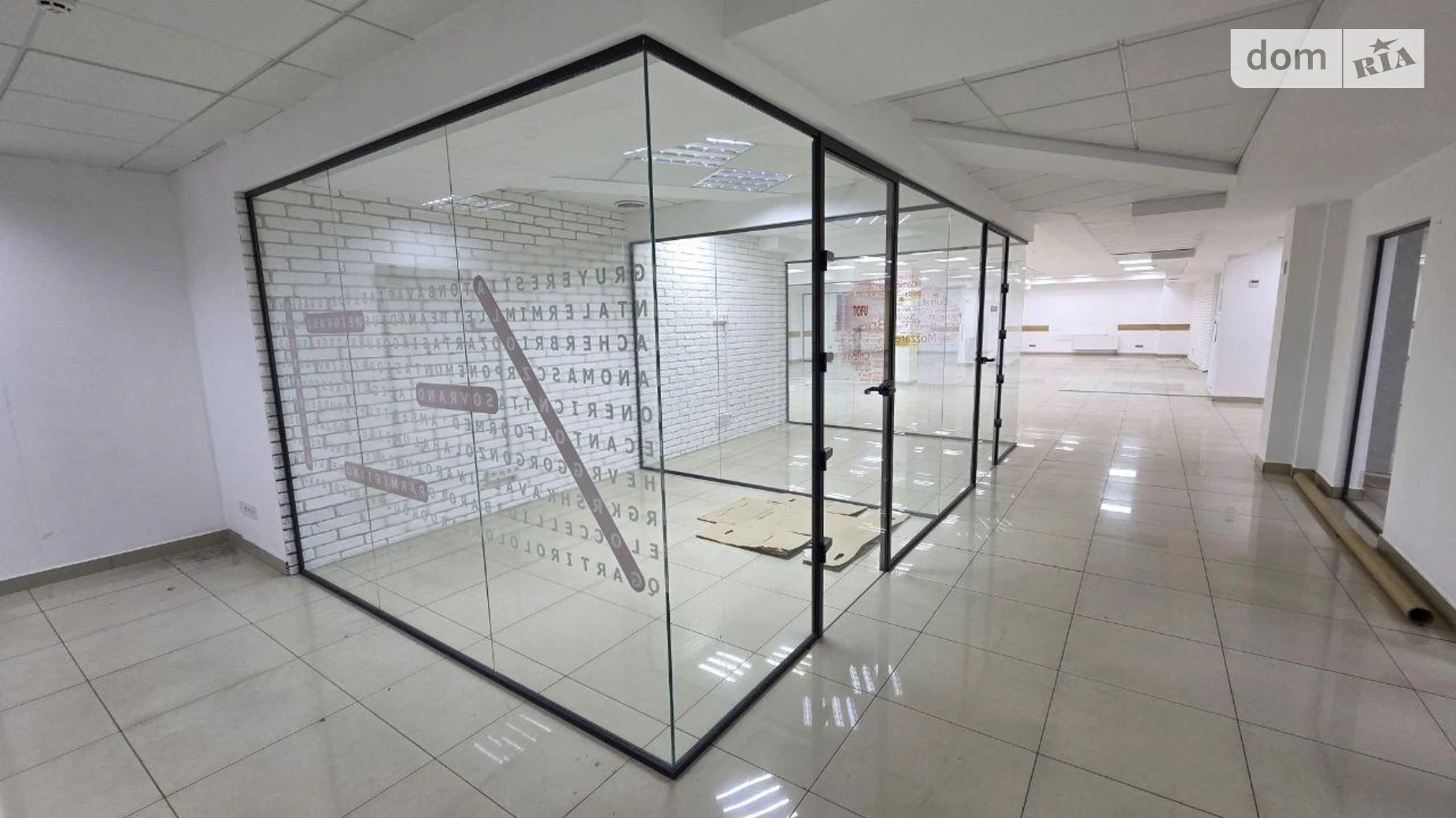 Сдается в аренду офис 1200 кв. м в бизнес-центре, цена: 15800 $ - фото 4