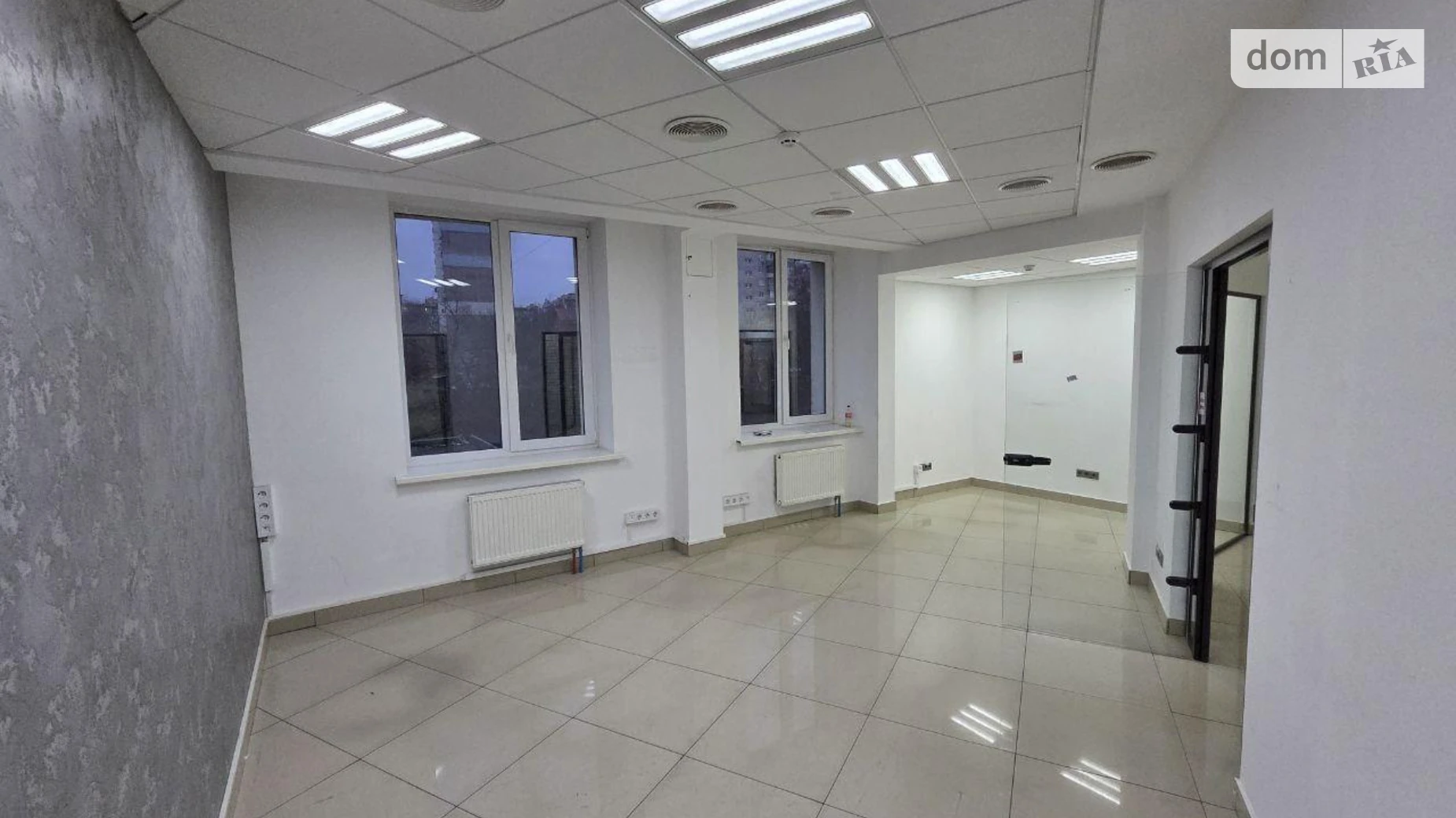 Сдается в аренду офис 1200 кв. м в бизнес-центре, цена: 15800 $ - фото 5