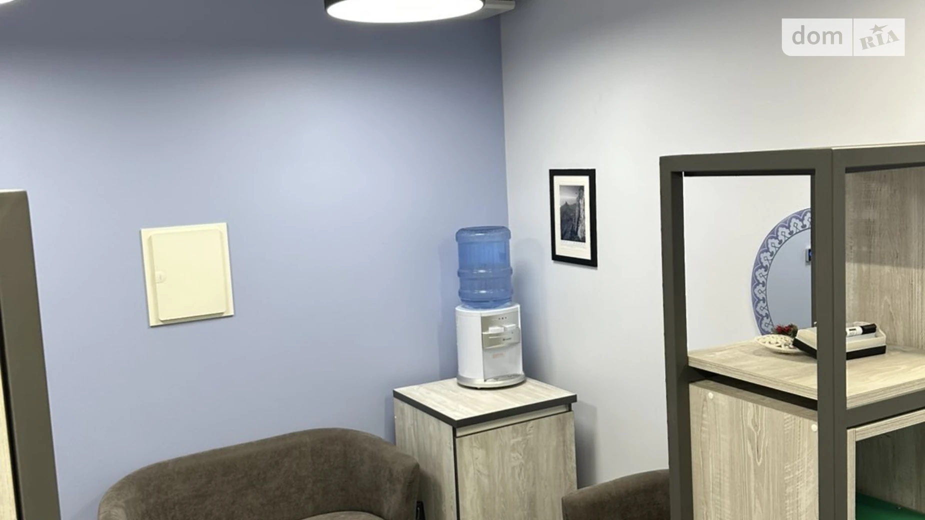 Сдается в аренду офис 47.8 кв. м в бизнес-центре, цена: 1291 $ - фото 3