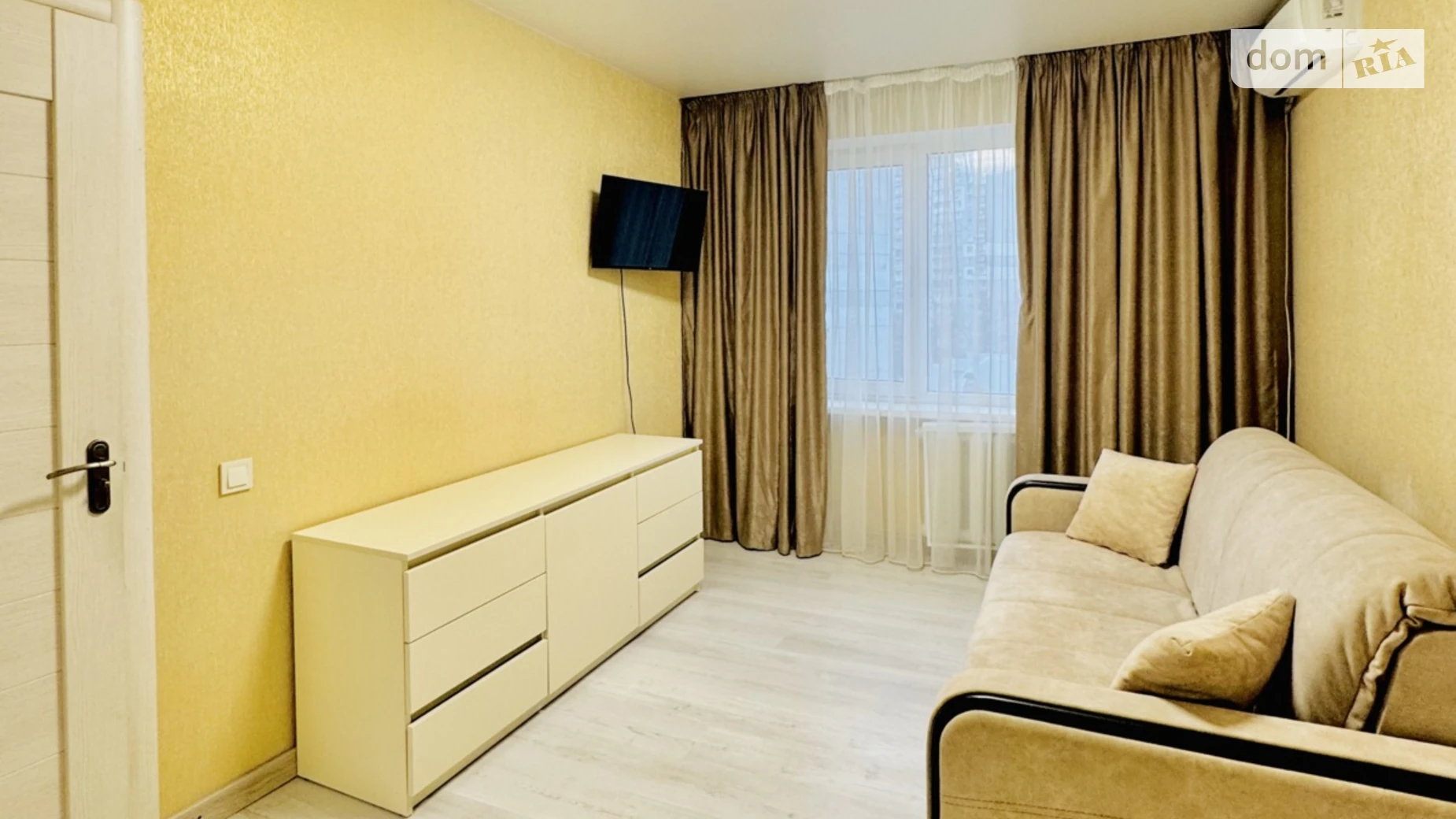 Продается 1-комнатная квартира 30 кв. м в Киеве, ул. Демеевская, 39 - фото 2