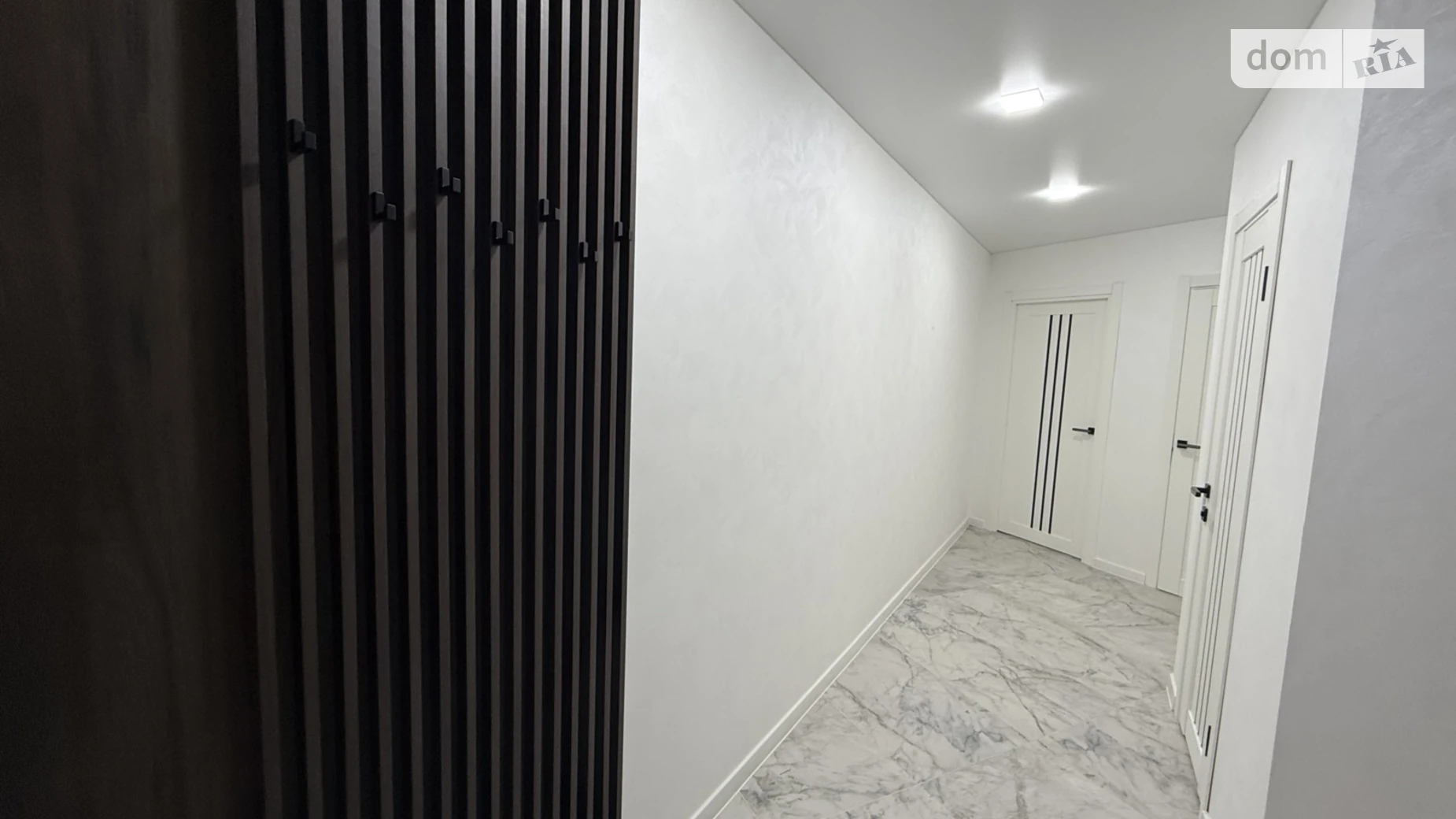 1-комнатная квартира 41 кв. м в Тернополе, ул. Смакулы, 7А - фото 2