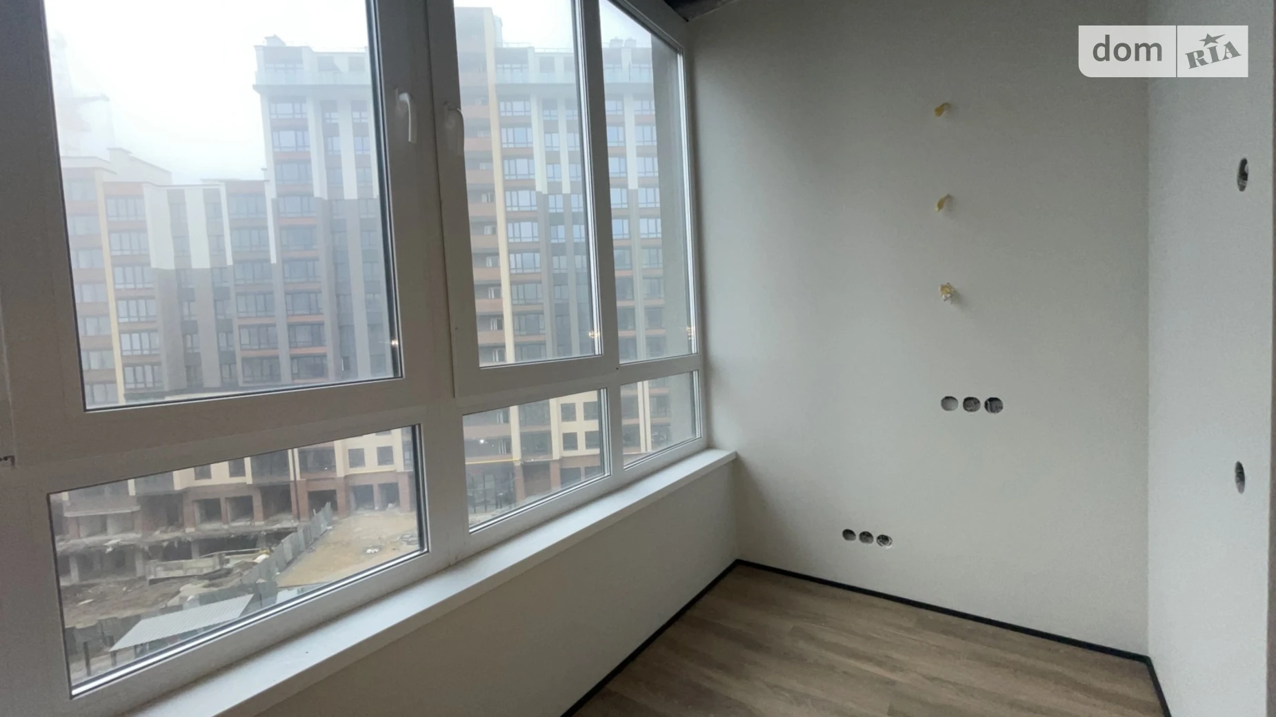 Продается 2-комнатная квартира 71 кв. м в Житомире, ул. Домбровского, 3Г - фото 2