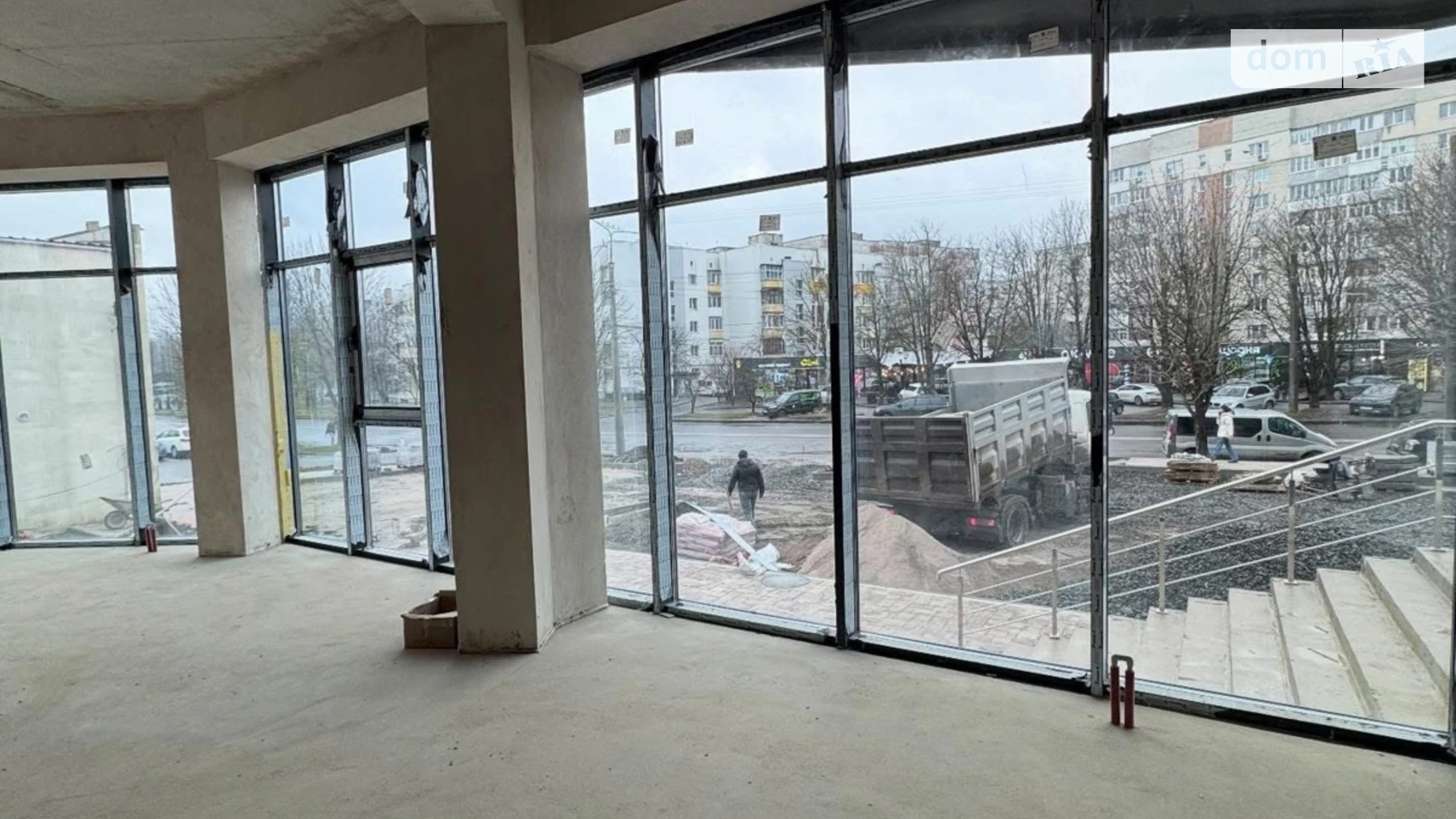 Продается помещения свободного назначения 61 кв. м в 10-этажном здании, цена: 213500 $ - фото 3