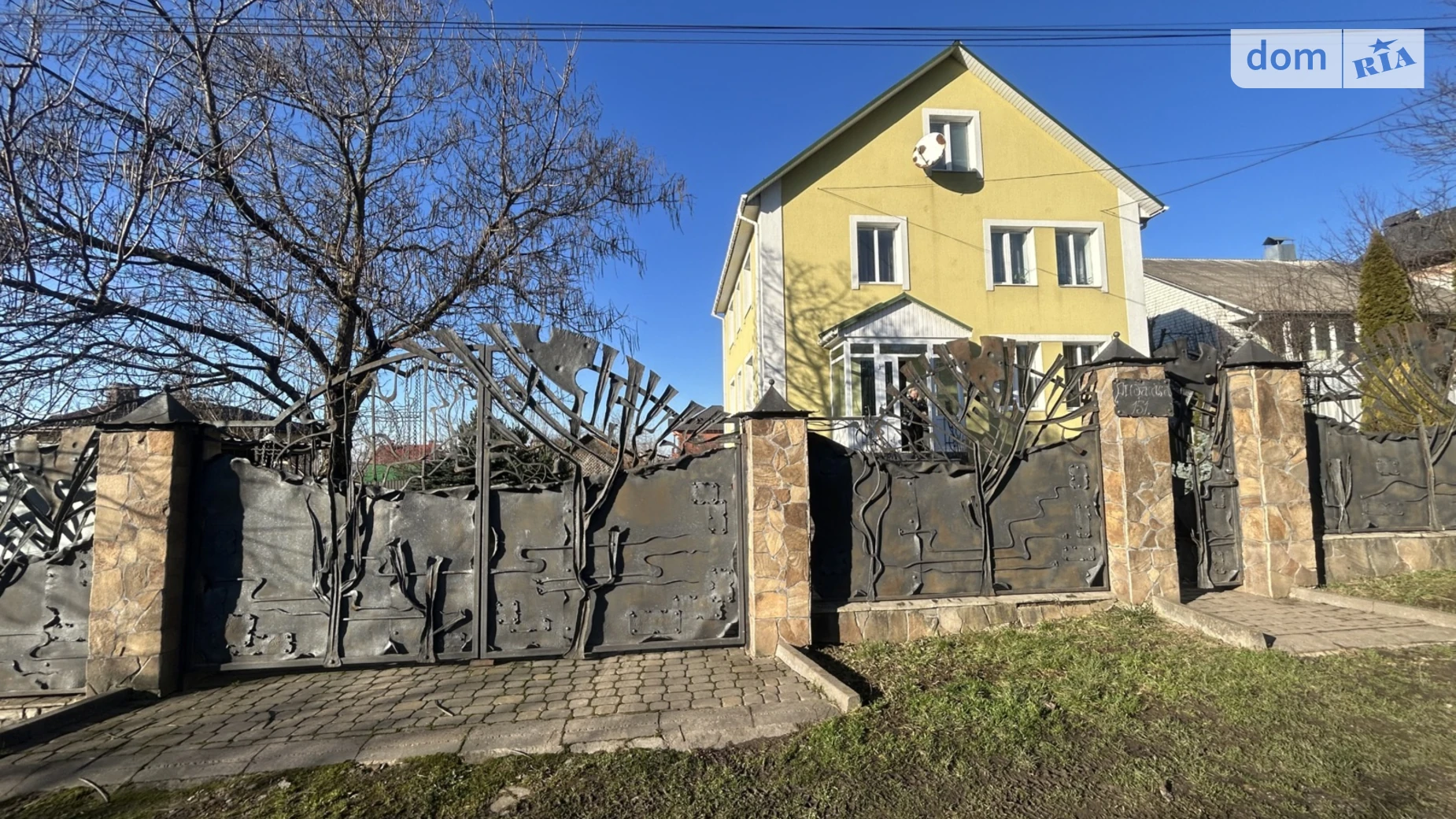 Продается дом на 2 этажа 224.9 кв. м с балконом, цена: 315000 $ - фото 2