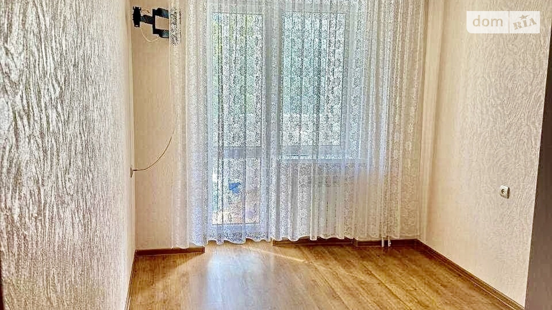 Продается 3-комнатная квартира 58 кв. м в Ровно, ул. Соборная - фото 3