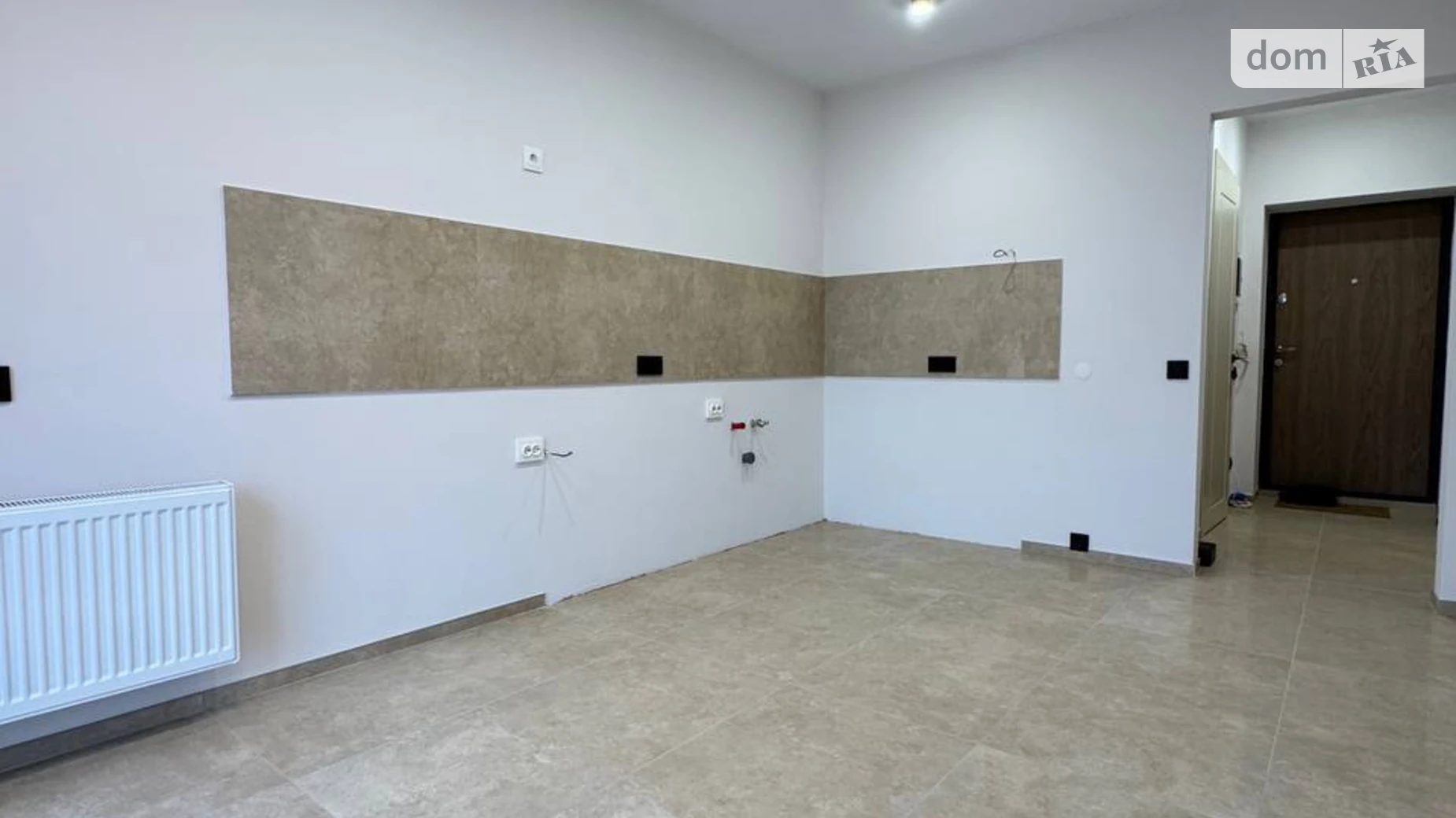 Продается 1-комнатная квартира 38.4 кв. м в Ровно, ул. Соборная, 289А - фото 2