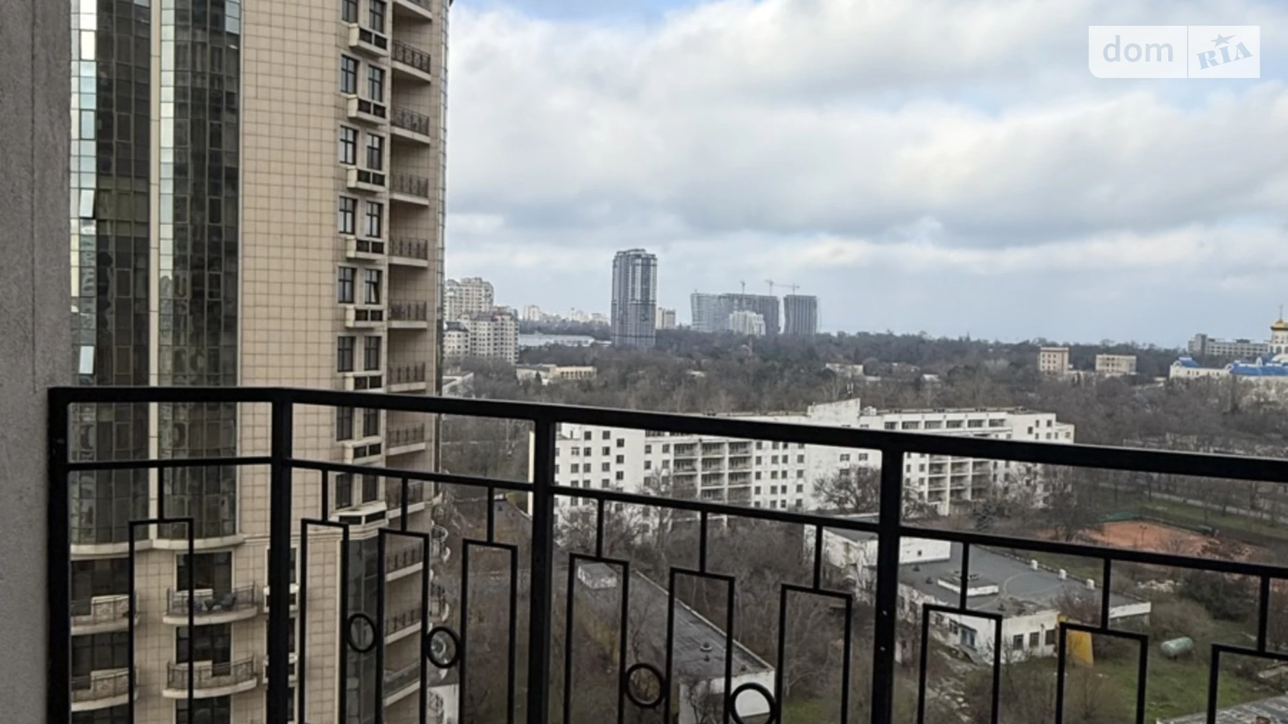 Продается 1-комнатная квартира 55 кв. м в Одессе, ул. Генуэзская, 1Е - фото 3