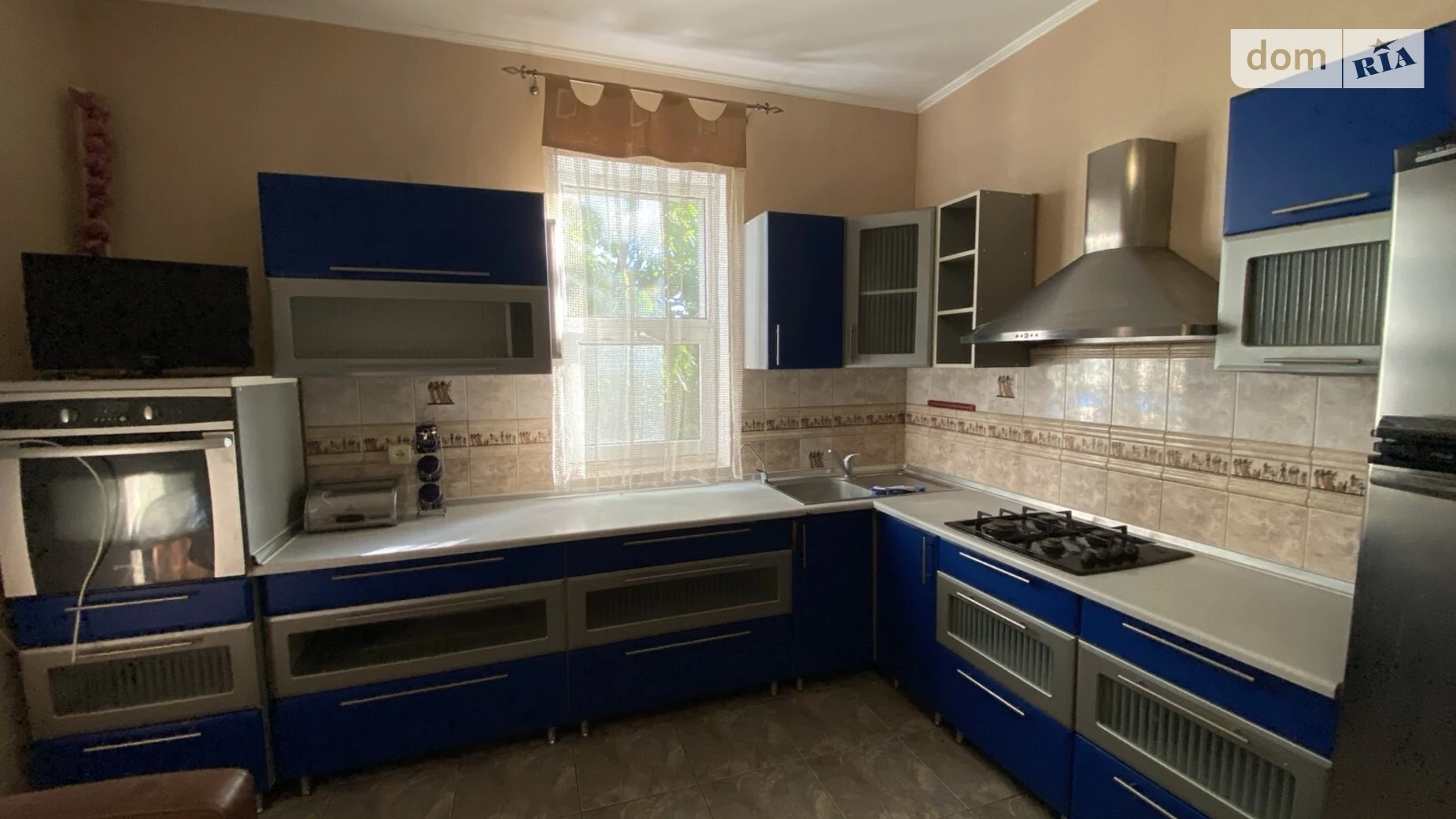 Продается дом на 2 этажа 220 кв. м с мебелью, цена: 170000 $ - фото 2