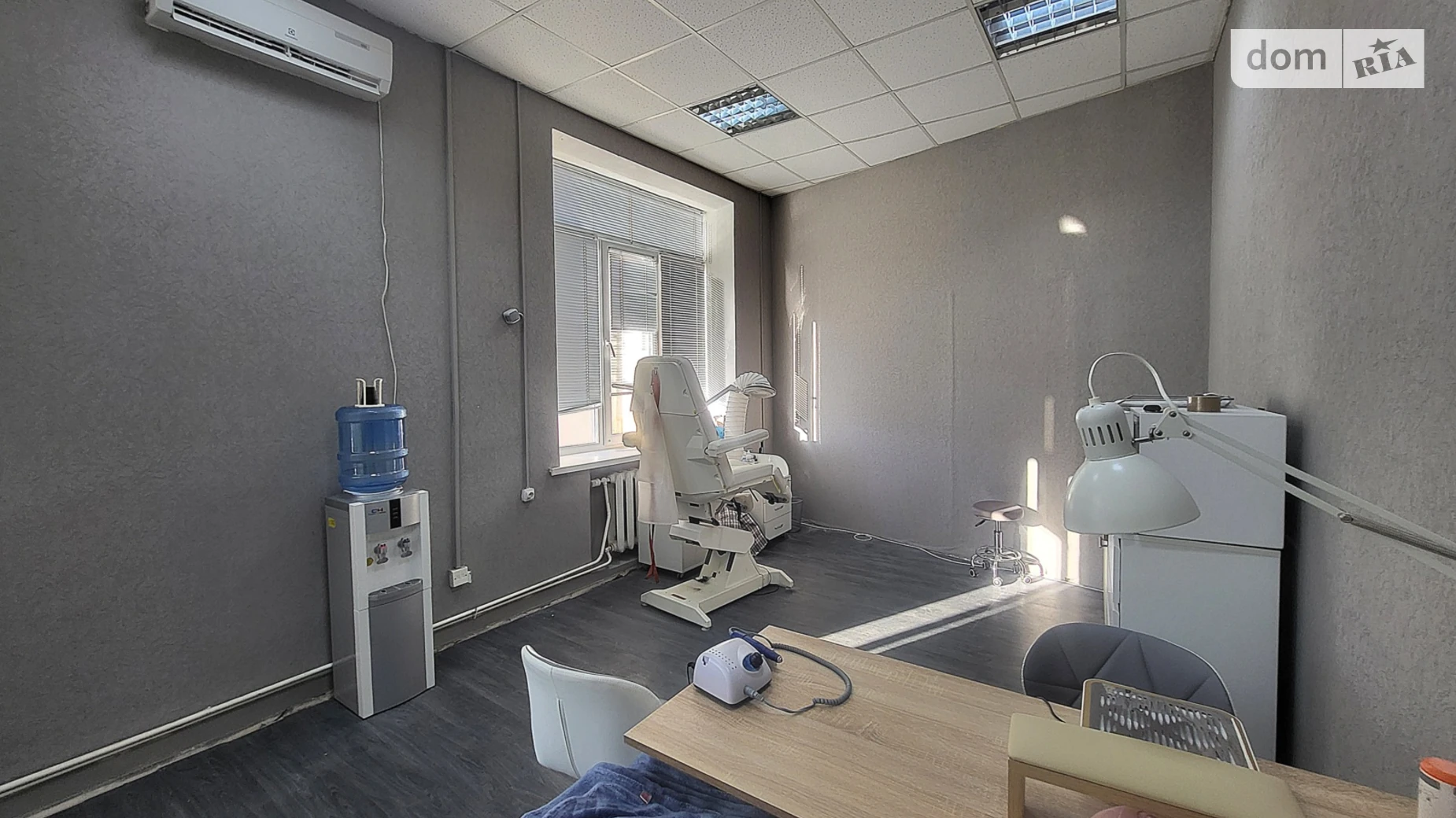 Сдается в аренду офис 24.3 кв. м в бизнес-центре, цена: 6804 грн - фото 3