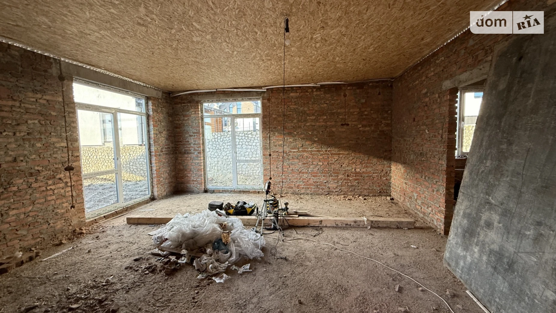 Продается одноэтажный дом 90 кв. м с гаражом, цена: 75000 $ - фото 2