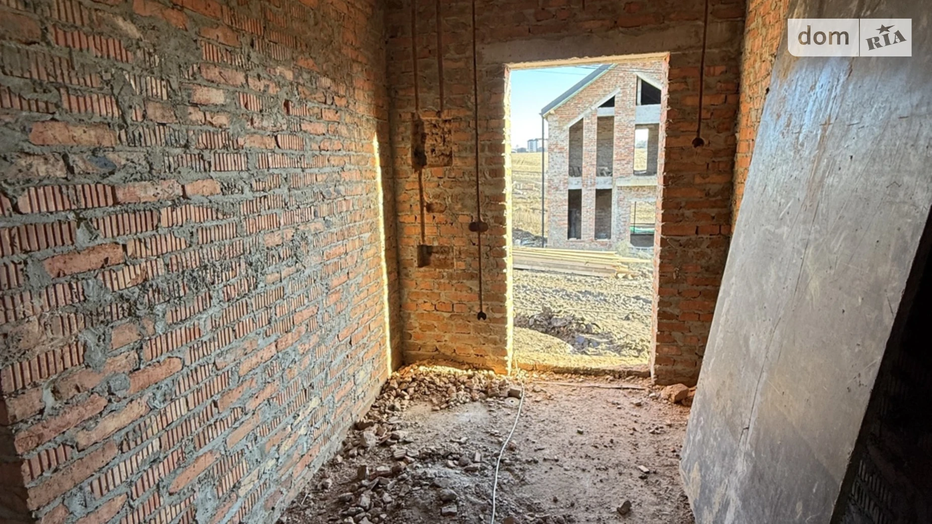 Продается одноэтажный дом 90 кв. м с гаражом, цена: 75000 $ - фото 3