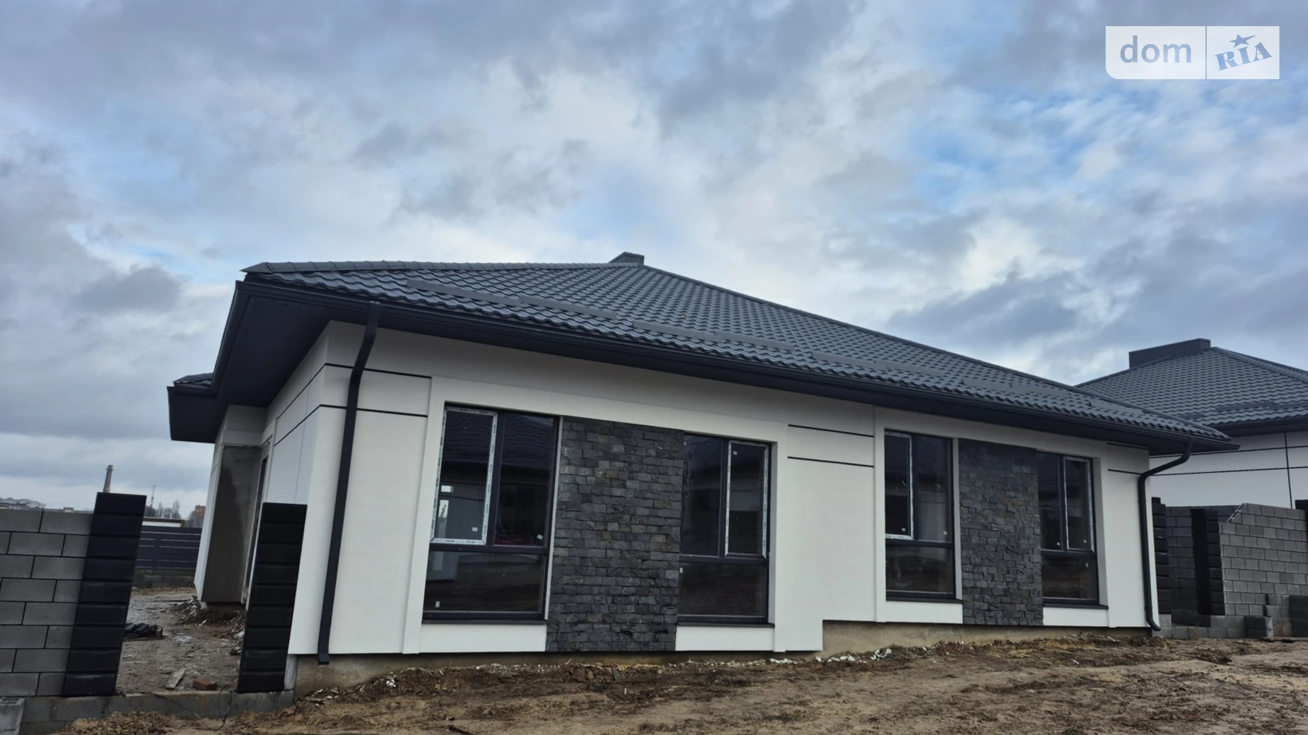 Масив Гармонія Ювилейный Ровно, цена: 80000 $ - фото 4