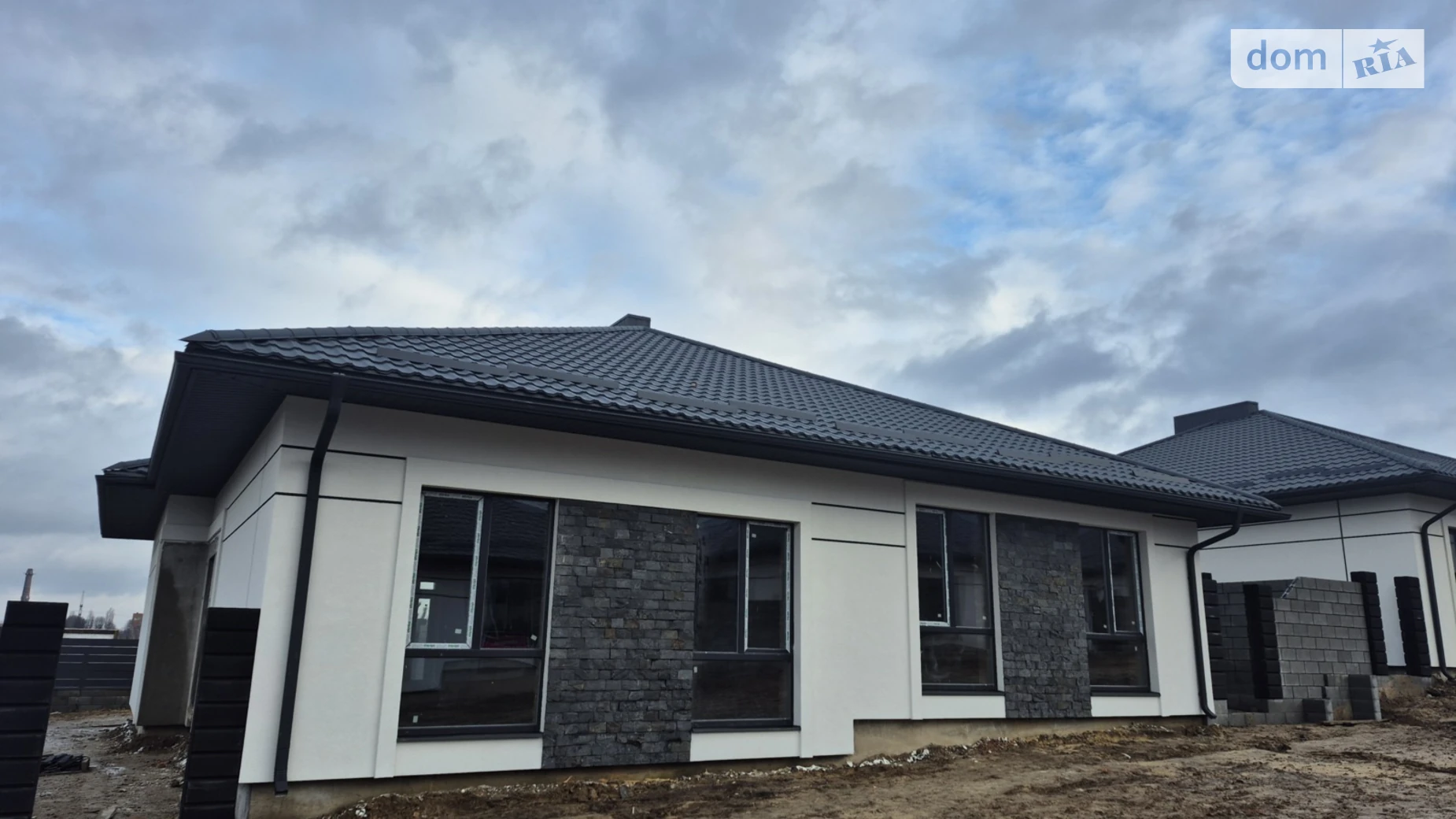 Масив Гармонія Ювилейный Ровно, цена: 80000 $ - фото 3