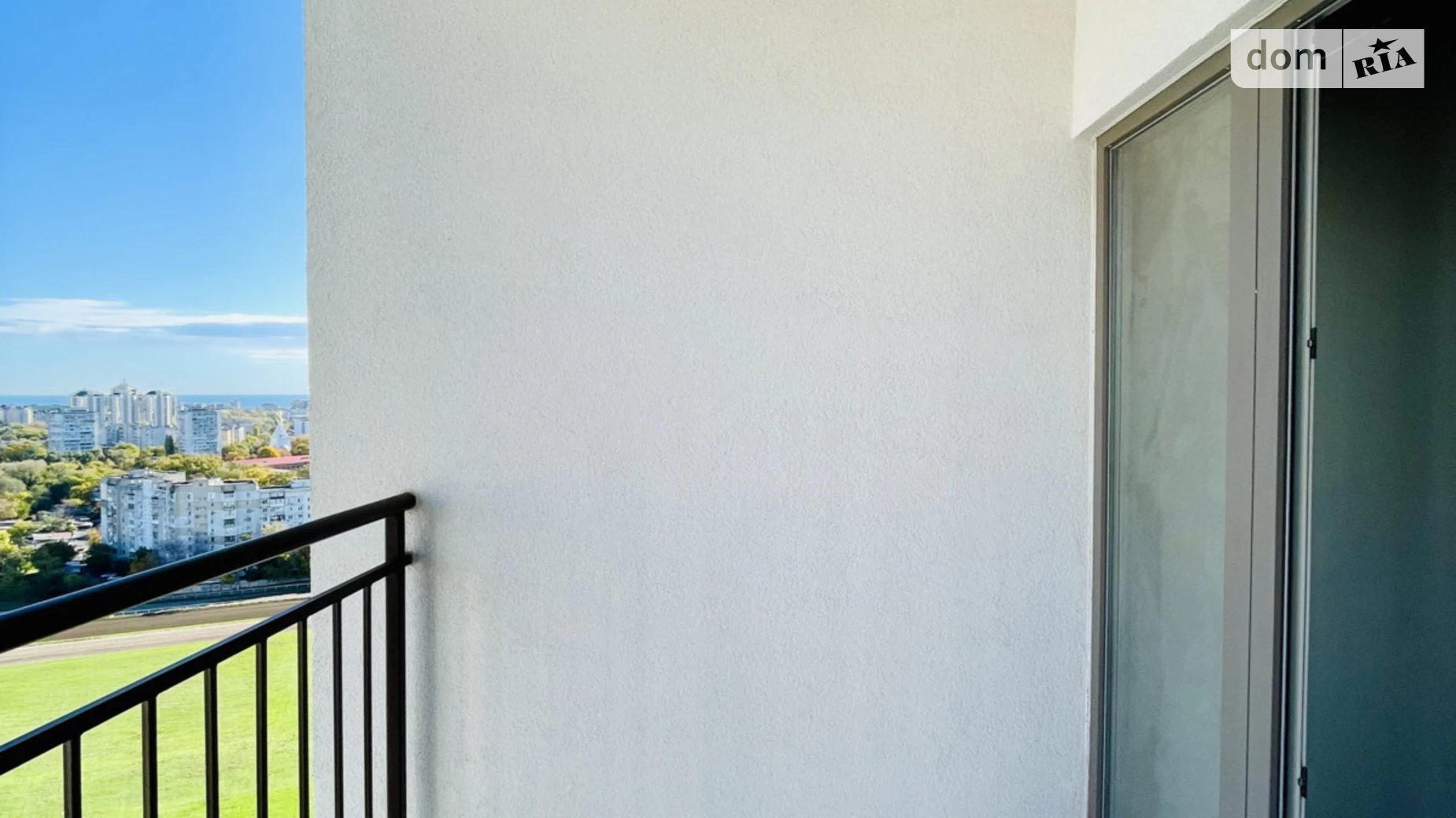 Продается 2-комнатная квартира 69 кв. м в Одессе, ул. Краснова, 3 корпус 66 - фото 3