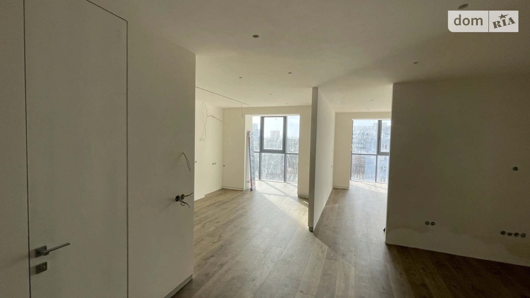 Продается 1-комнатная квартира 61.8 кв. м в Кременчуге, ул. Ивана Мазепы(Бутырина), 7 - фото 3