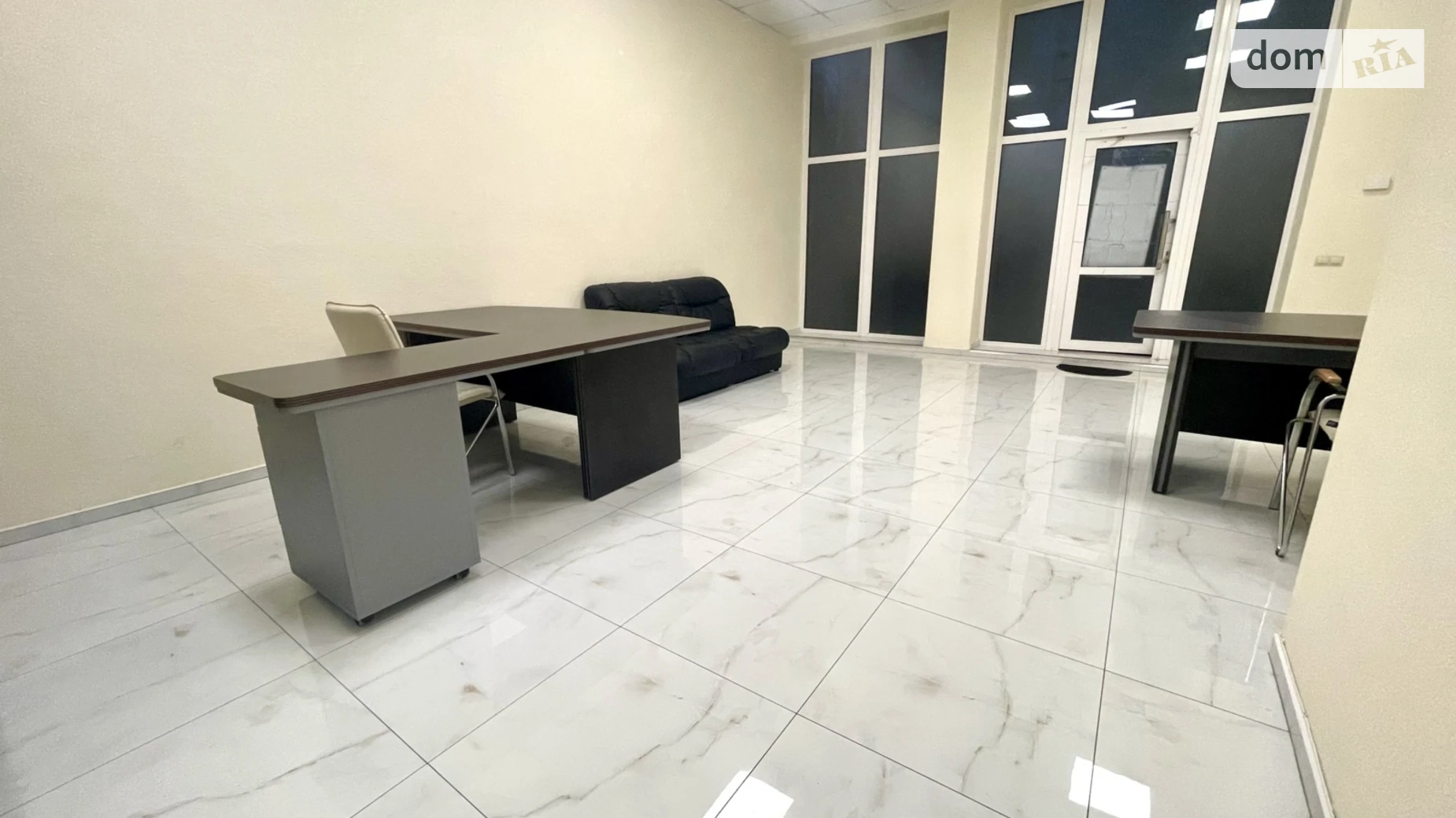 Продается офис 36.5 кв. м в бизнес-центре, цена: 84000 $ - фото 5