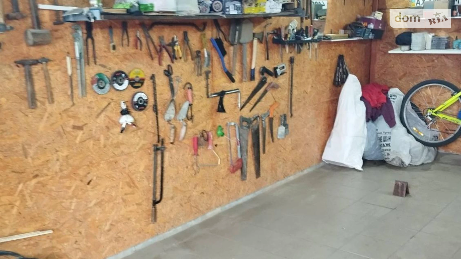 Продается место в гаражном кооперативе под легковое авто на 21 кв. м, цена: 7500 $ - фото 2