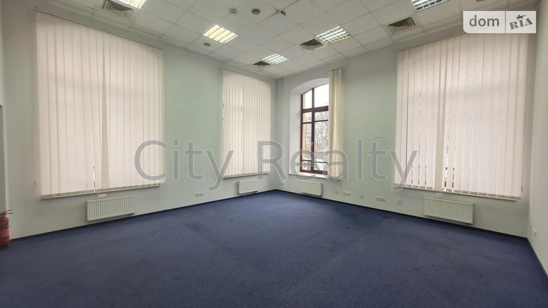 Сдается в аренду офис 291.2 кв. м в бизнес-центре, цена: 5242 $ - фото 3