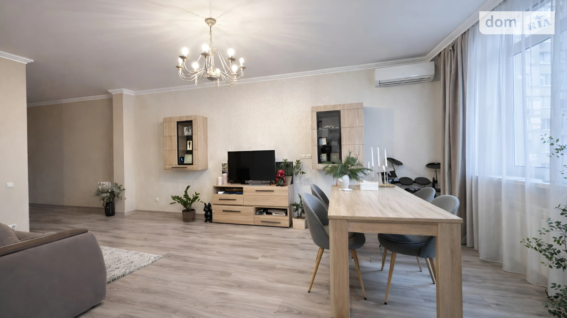 Продается 2-комнатная квартира 75.7 кв. м в Киеве, просп. Владимира Ивасюка, 2Д - фото 2