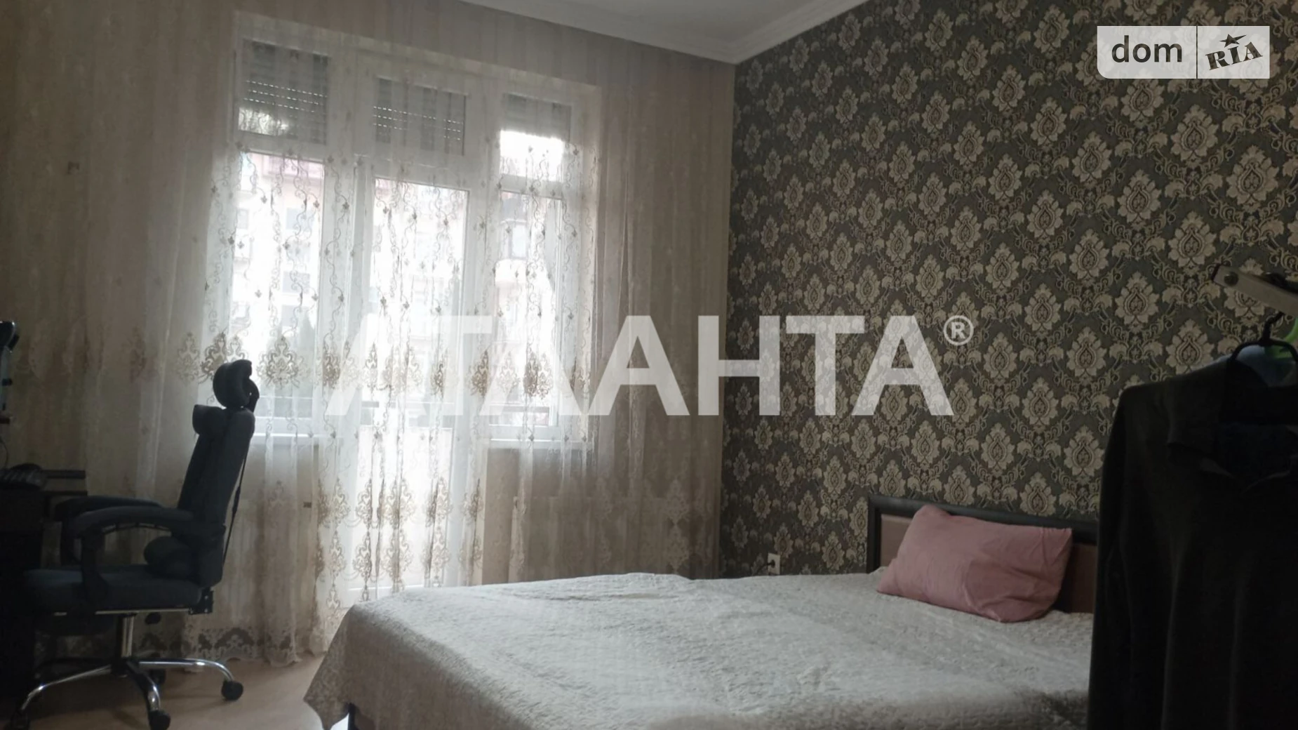 Продается 3-комнатная квартира 89.9 кв. м в Ужгороде, ул. Хиры Александра - фото 4