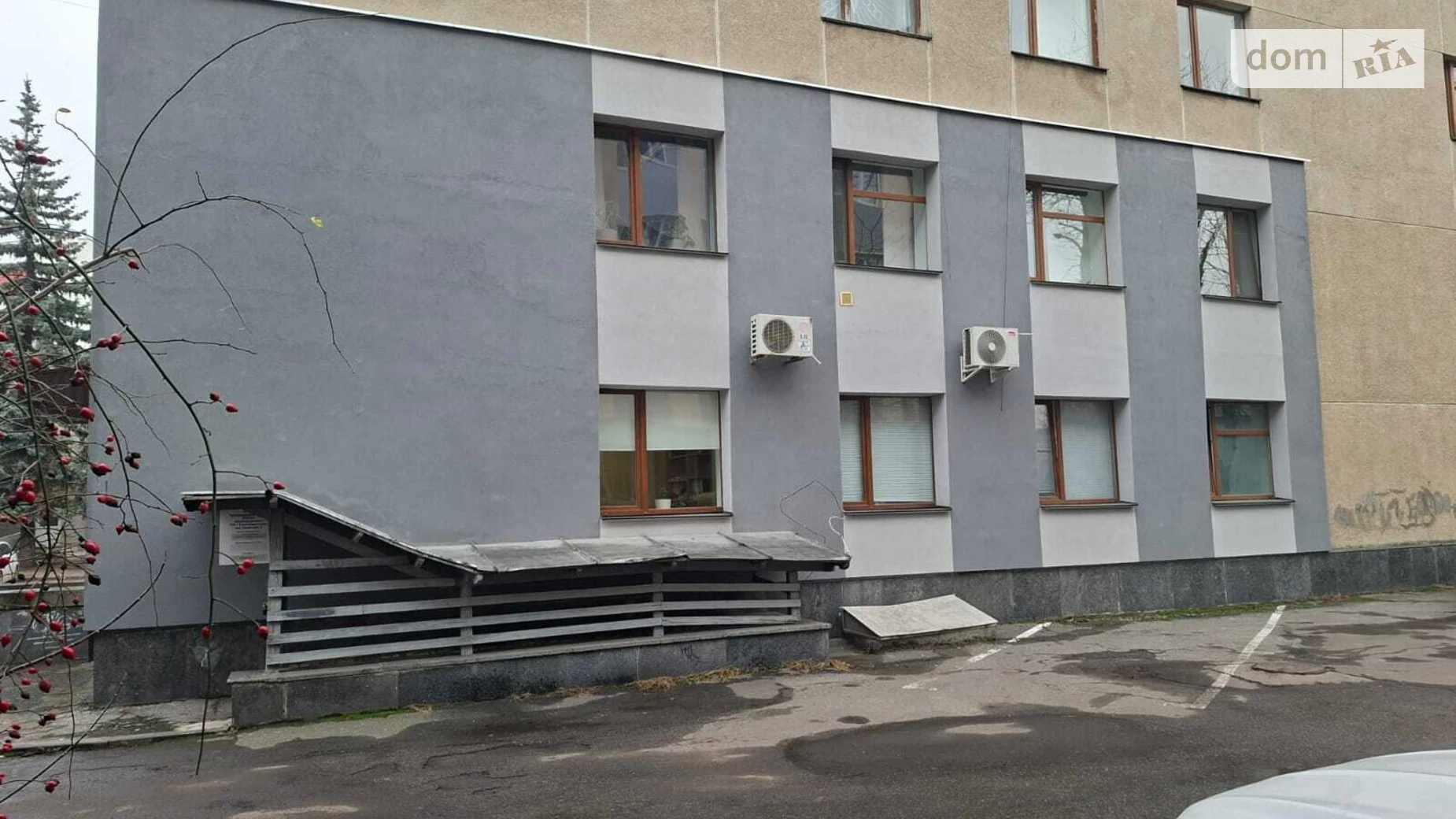 Продается офис 323 кв. м в бизнес-центре, цена: 1033600 $ - фото 4