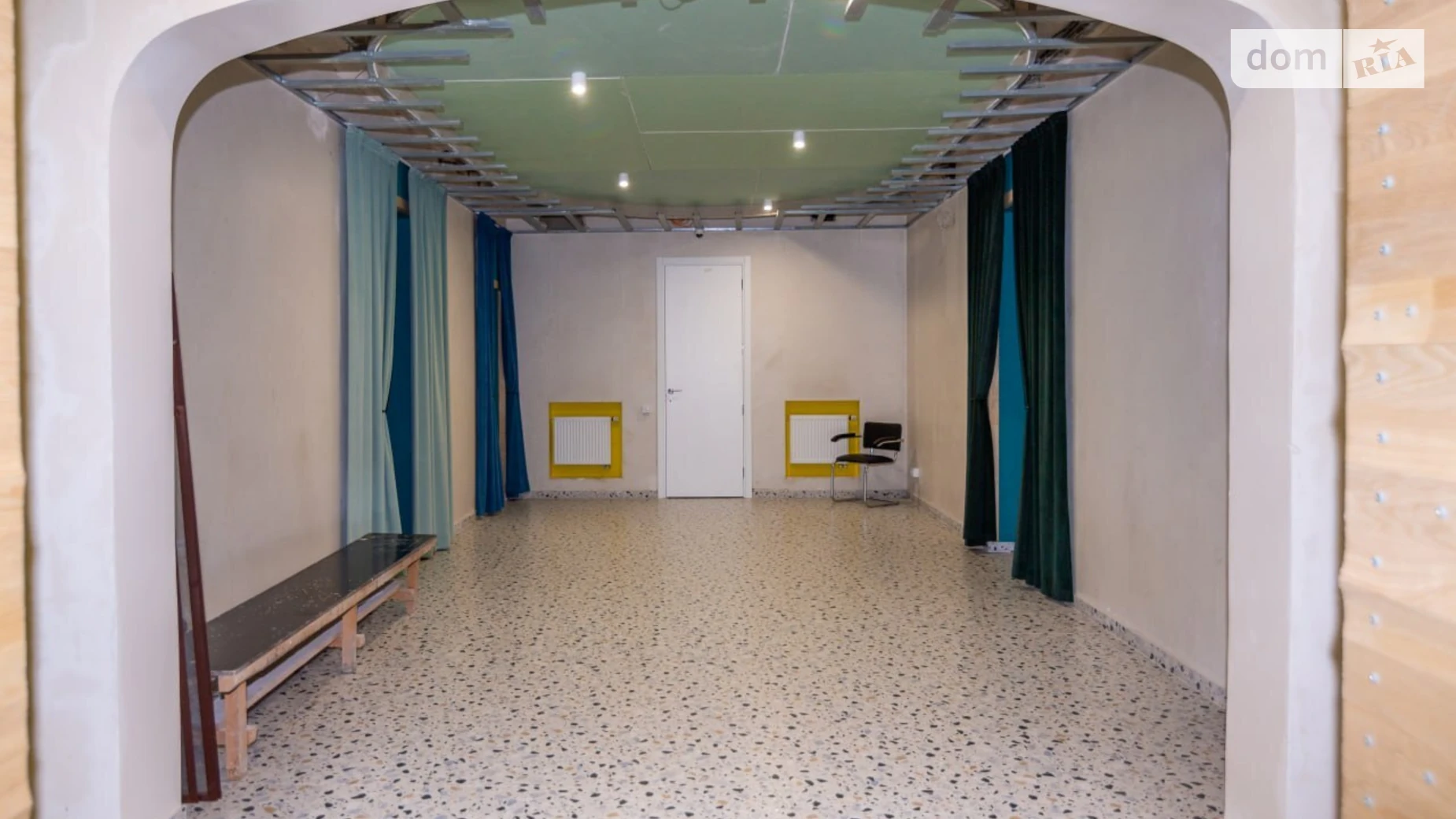 Продается объект сферы услуг 1087 кв. м в 3-этажном здании, цена: 1000000 $ - фото 4