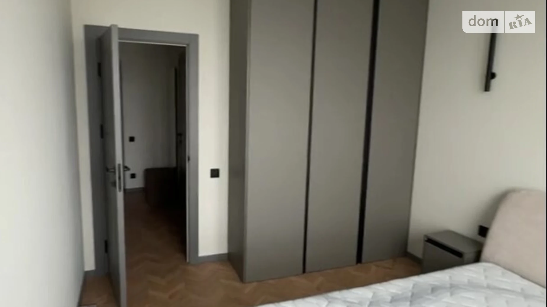 Продается 1-комнатная квартира 42 кв. м в Киеве, ул. Причальная, 12 - фото 3