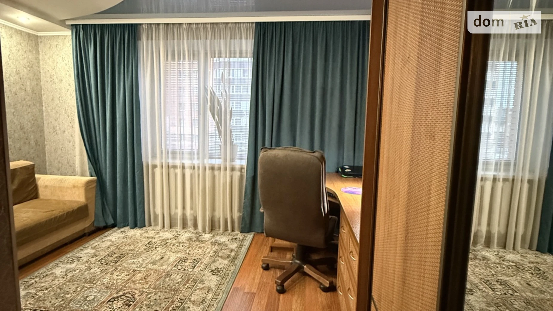 Продается 3-комнатная квартира 72 кв. м в Полтаве, ул. Небесной Сотни, 61 - фото 2