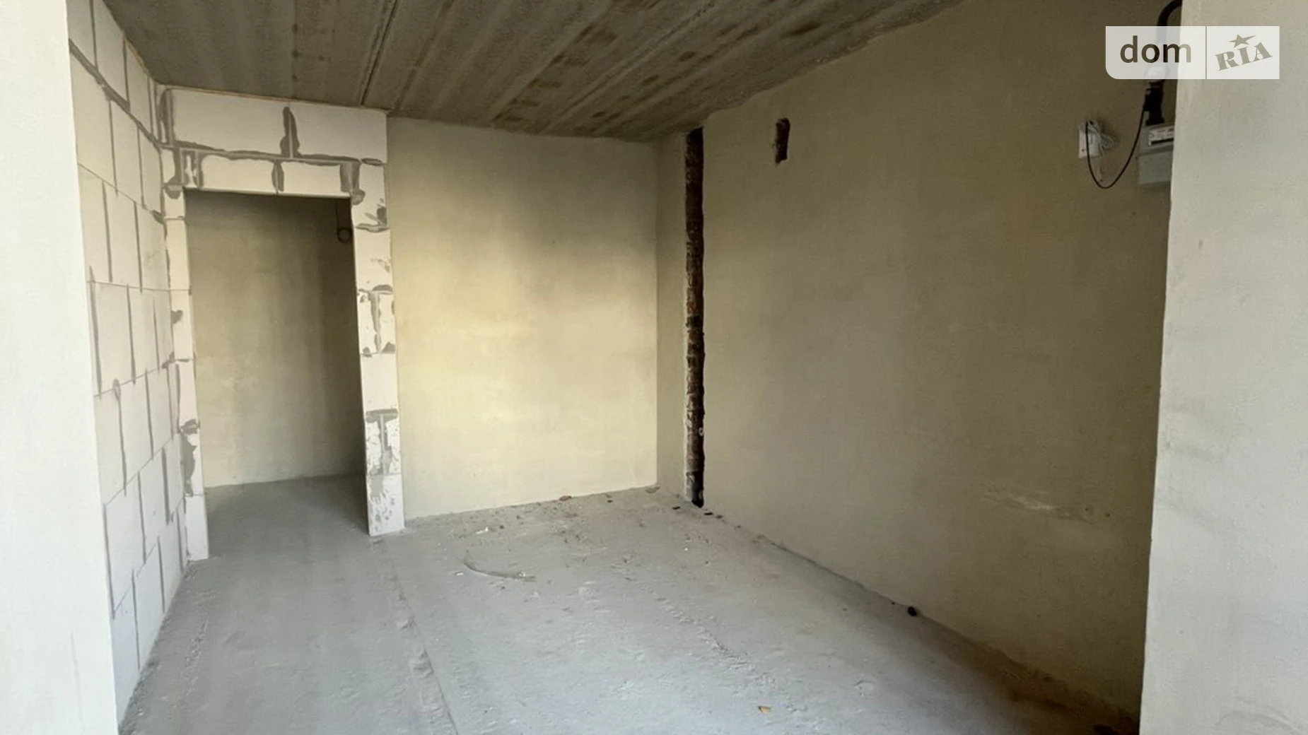Продается 2-комнатная квартира 65.3 кв. м в Ивано-Франковске, ул. Высочана Семена, 18 - фото 2