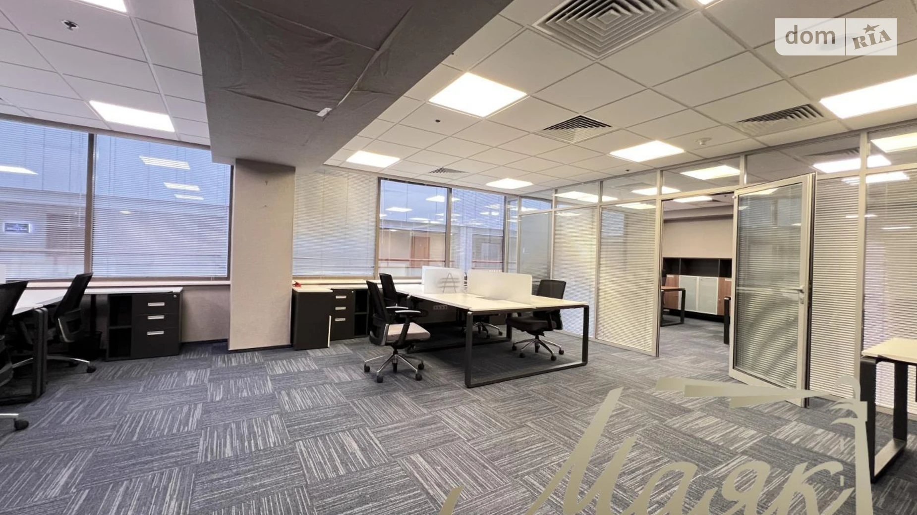 Сдается в аренду офис 130 кв. м в бизнес-центре, цена: 4500 $ - фото 4