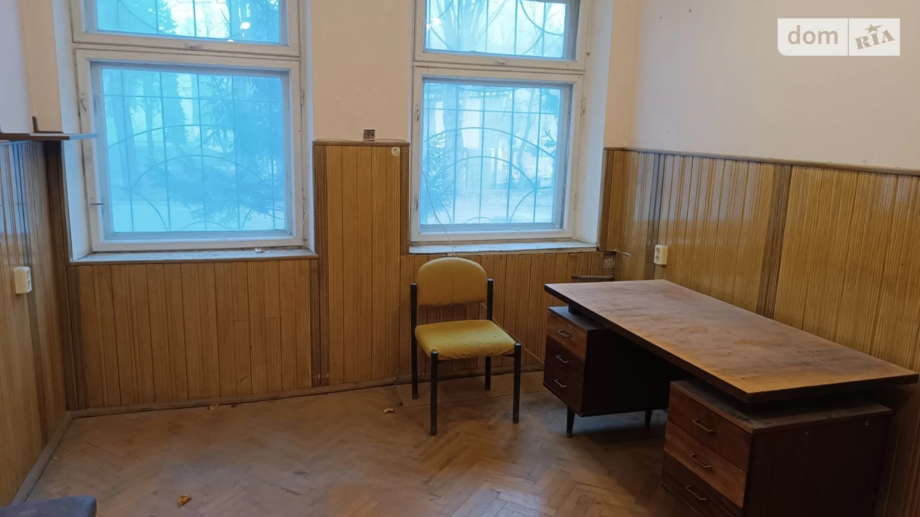 Сдается в аренду офис 12.9 кв. м в бизнес-центре, цена: 2200 грн - фото 2