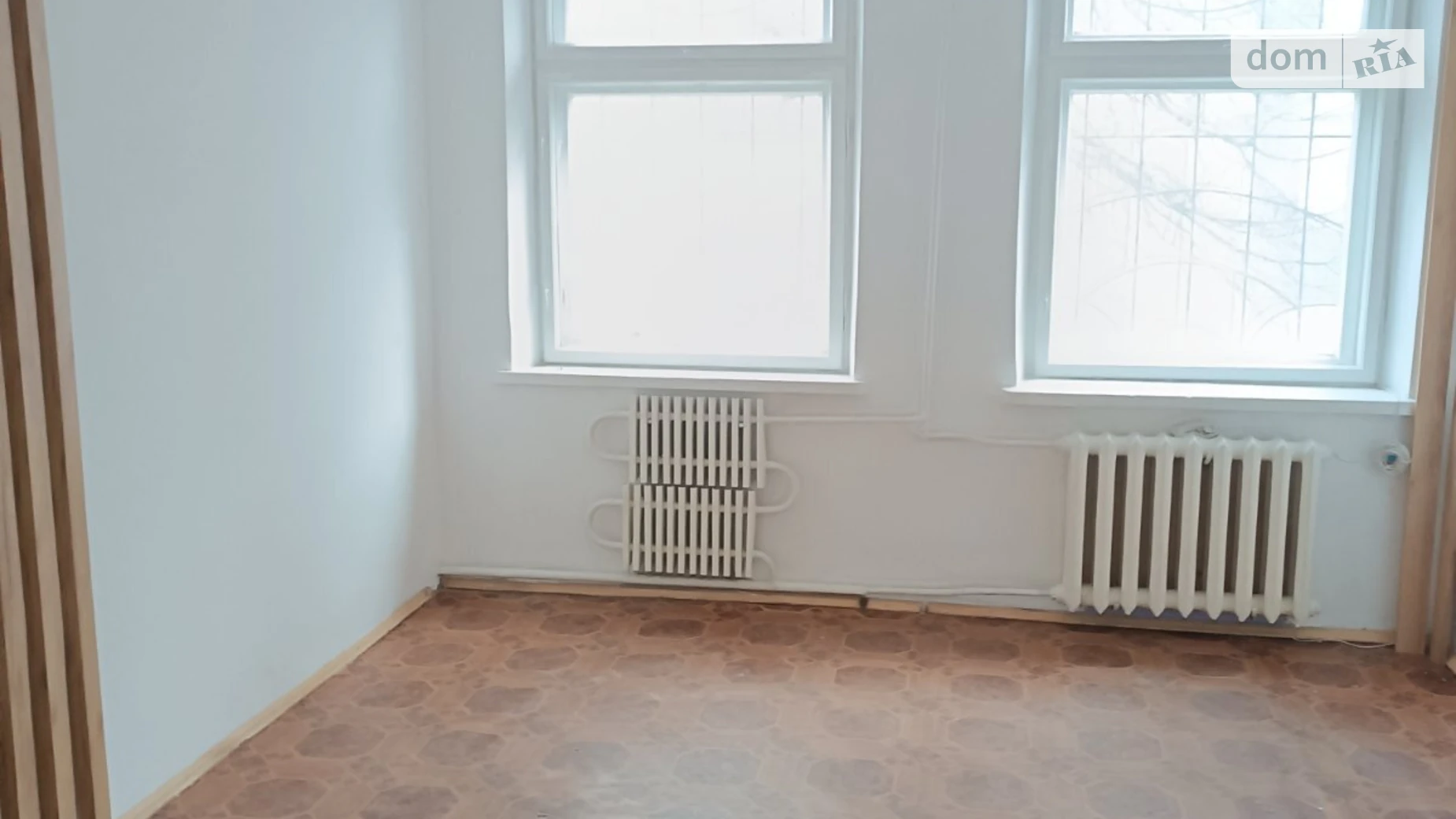 Сдается в аренду офис 13.9 кв. м в бизнес-центре, цена: 2300 грн - фото 3