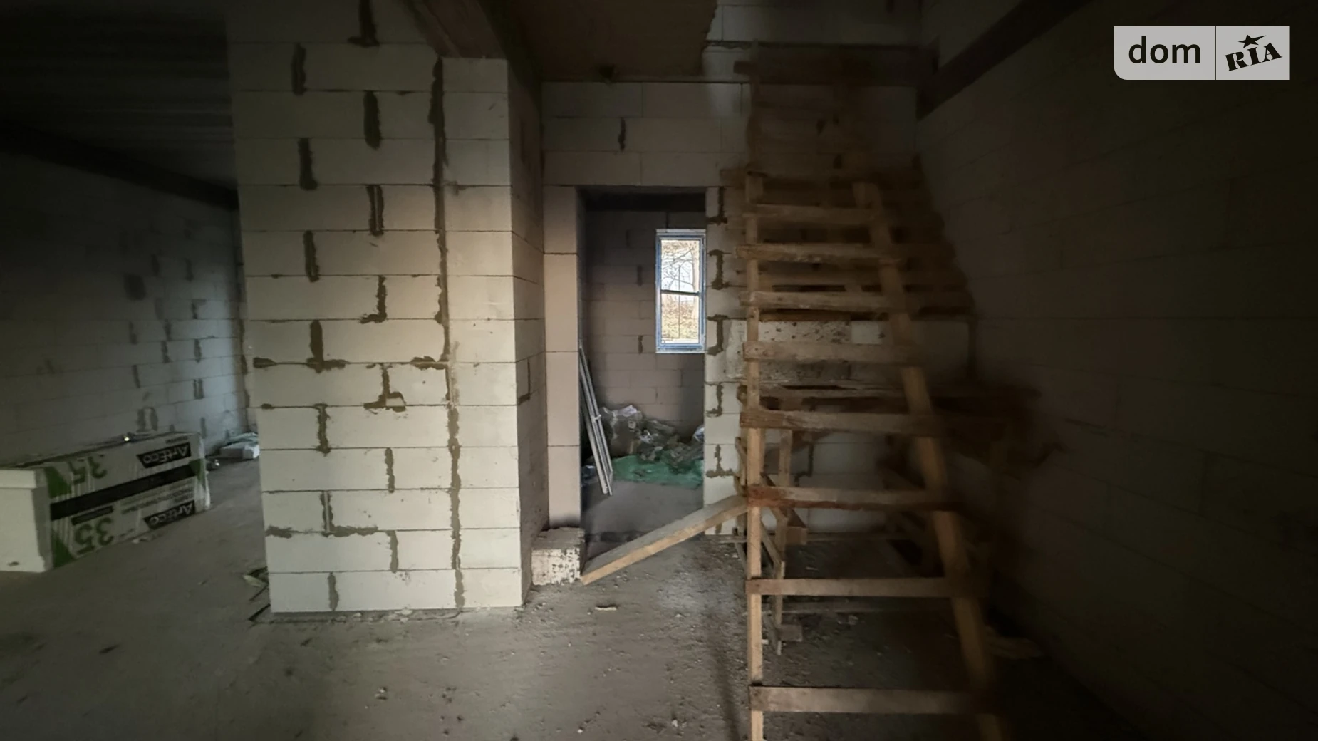 Продается дом на 2 этажа 100 кв. м с камином, цена: 67900 $ - фото 3