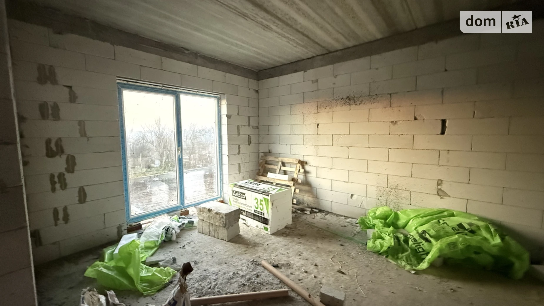 Продается дом на 2 этажа 100 кв. м с камином, цена: 67900 $ - фото 4