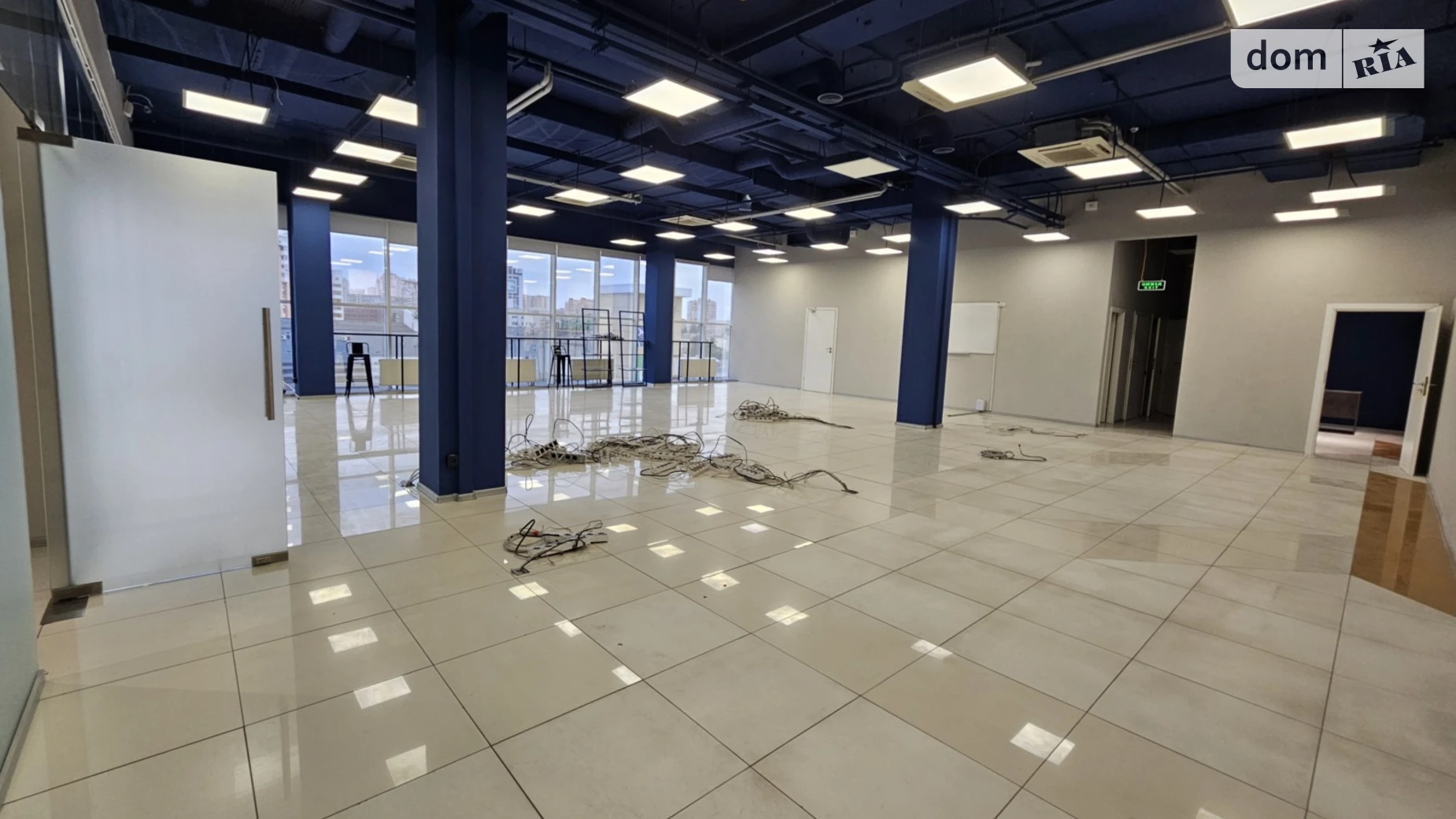 Сдается в аренду офис 331 кв. м в бизнес-центре, цена: 4600 $ - фото 3