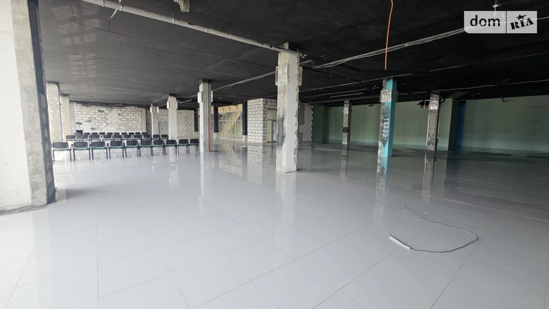 Сдается в аренду офис 1396 кв. м в бизнес-центре, цена: 11168 $ - фото 2