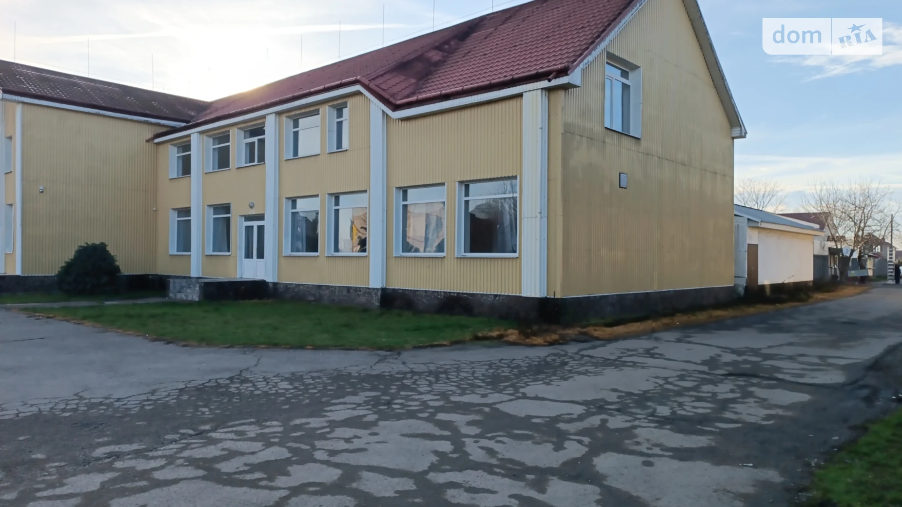 Продается помещения свободного назначения 2150 кв. м в 2-этажном здании, цена: 709500 € - фото 4