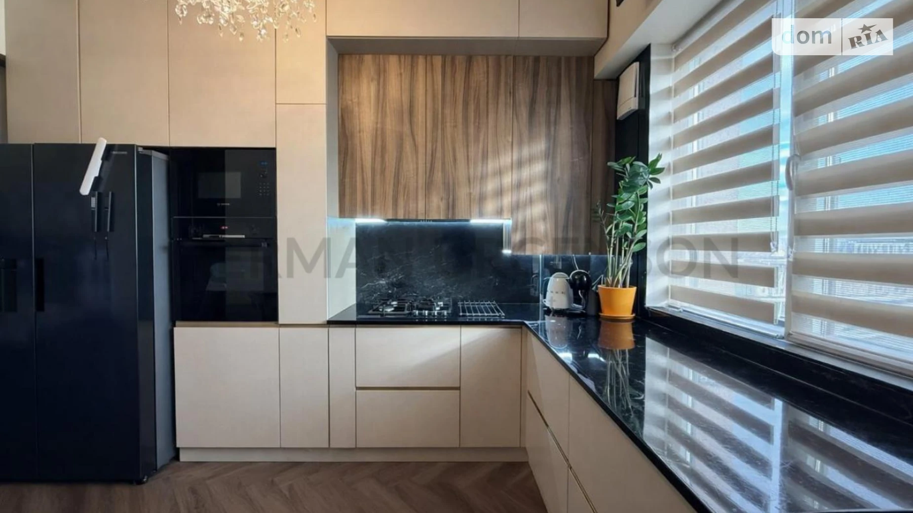 Продается 3-комнатная квартира 96.1 кв. м в Ужгороде, ул. Бабьяка - фото 2