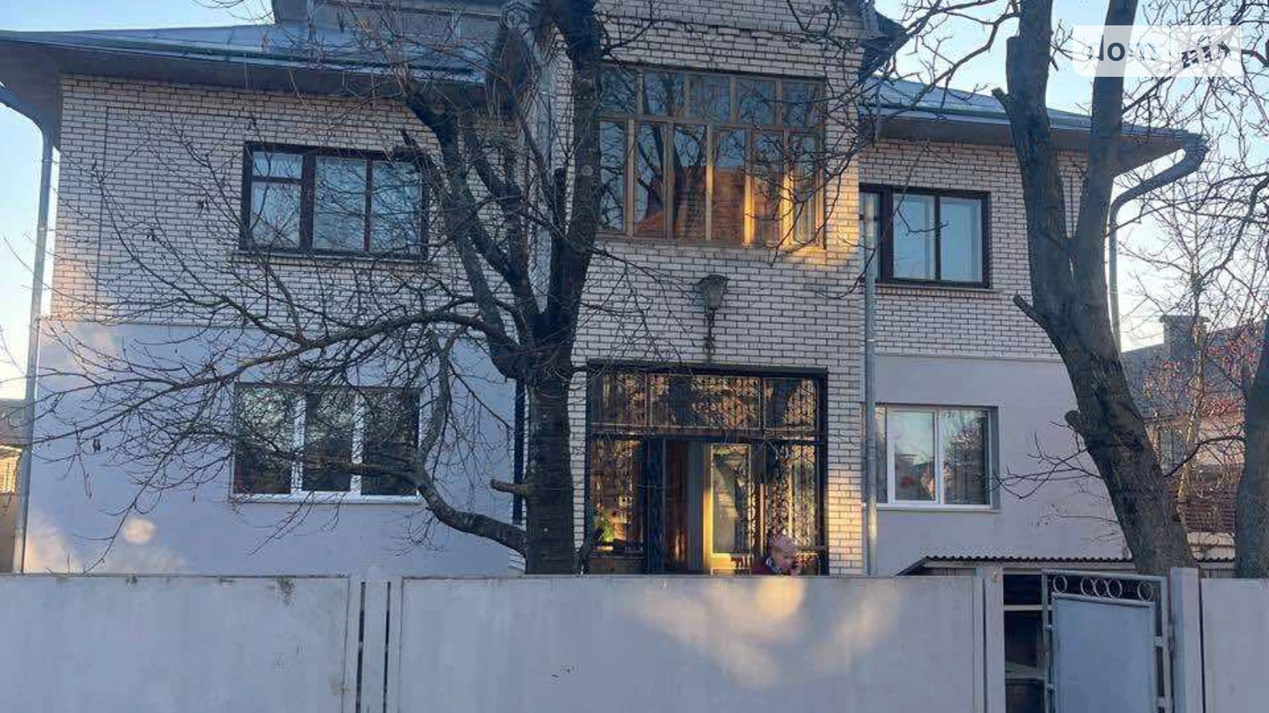 Продается дом на 2 этажа 416.7 кв. м с баней/сауной, цена: 165000 $ - фото 2