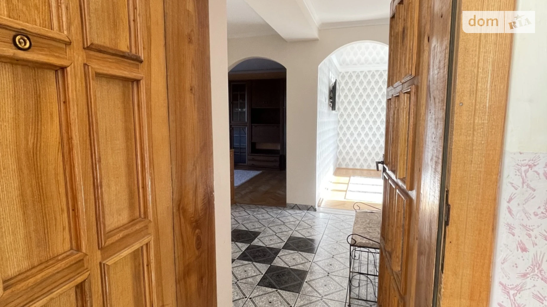 Продается 4-комнатная квартира 82 кв. м в Виноградове, ул. Мира, 29 - фото 3