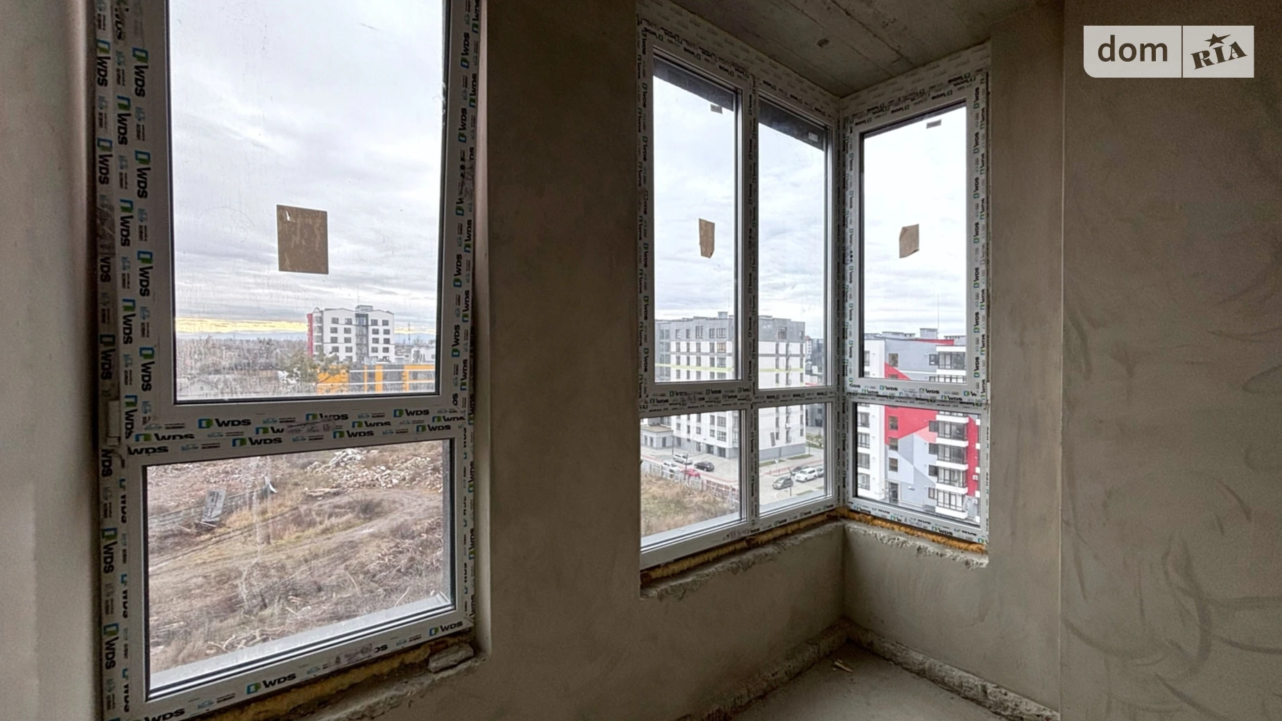 Продается 2-комнатная квартира 64.78 кв. м в Ивано-Франковске, ул. Национальной Гвардии - фото 2