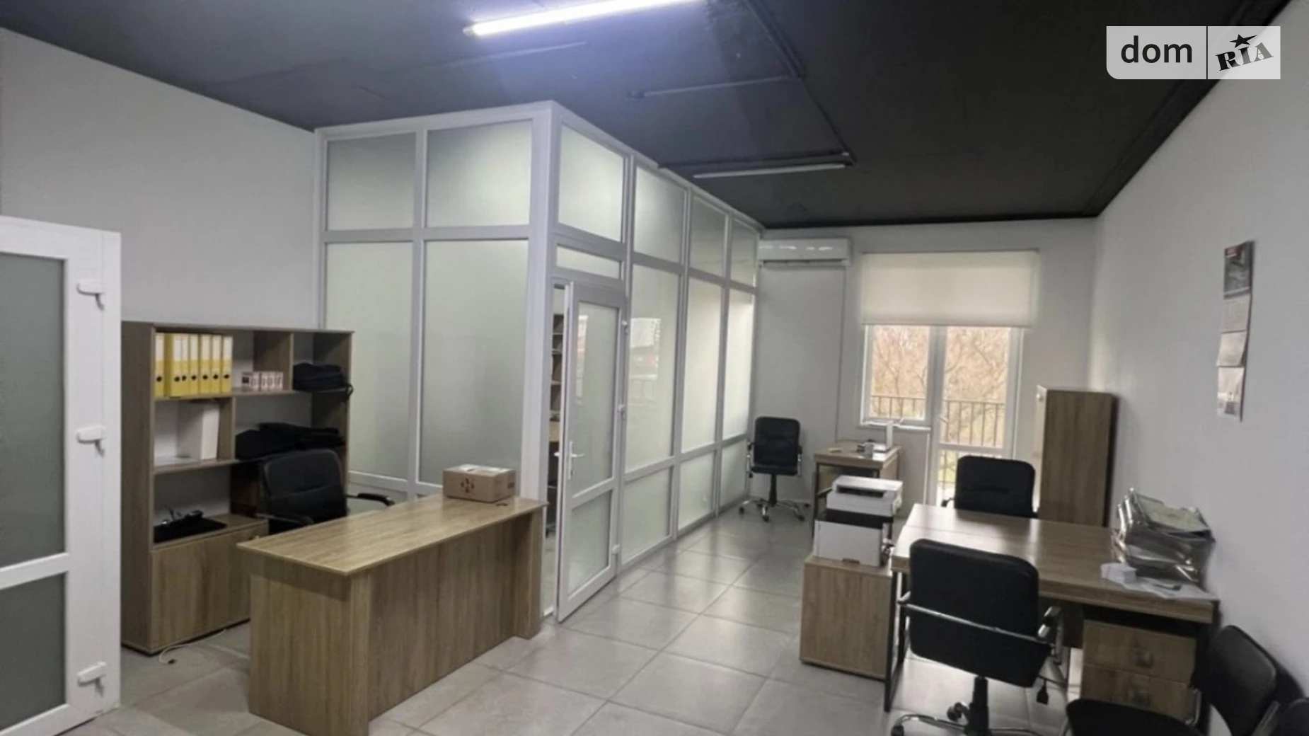 Сдается в аренду офис 53.9 кв. м в бизнес-центре, цена: 18865 грн - фото 4