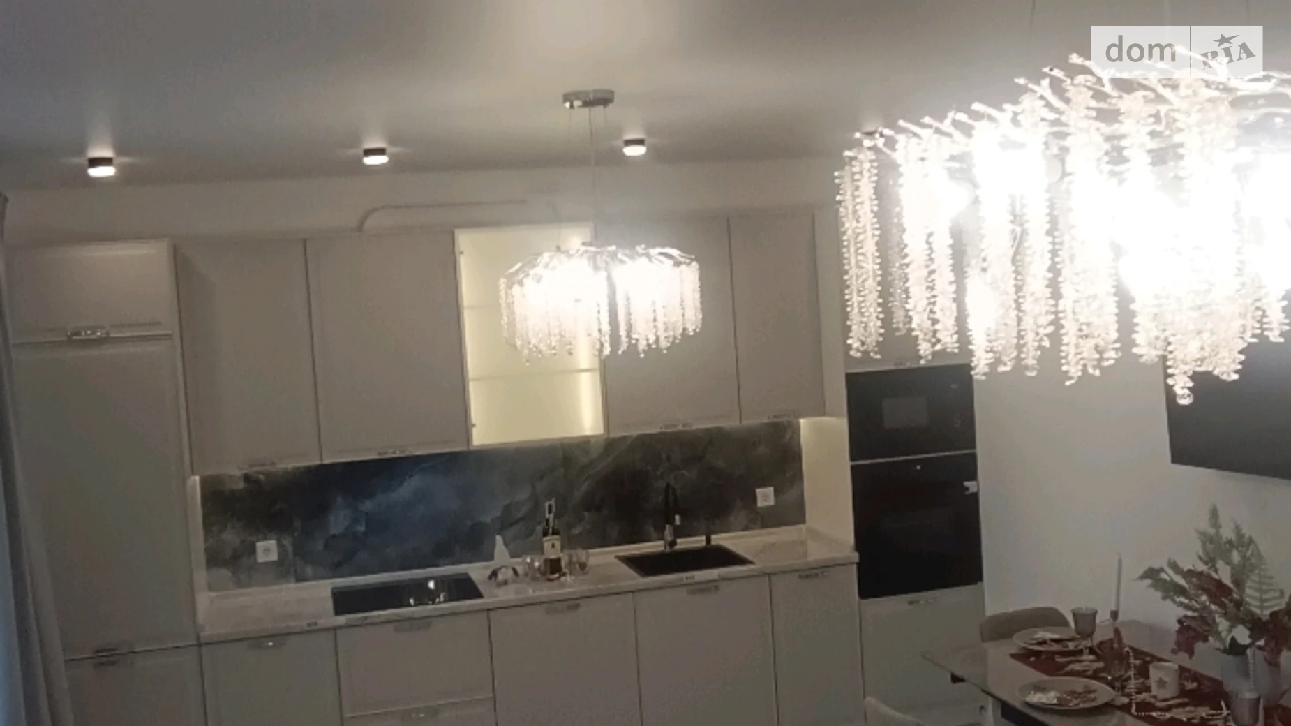 Продается 2-комнатная квартира 80 кв. м в Виннице, ул. Андрея Шептицкого - фото 2