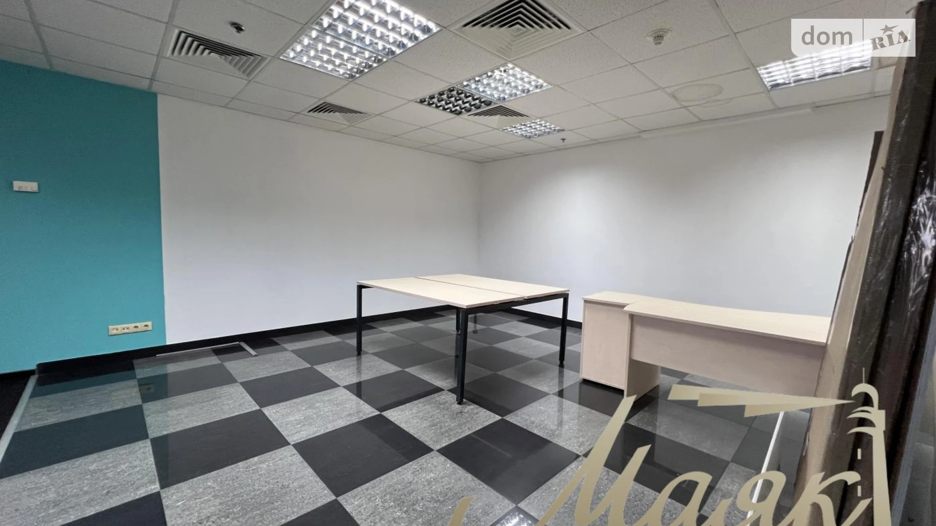 Сдается в аренду офис 195 кв. м в бизнес-центре, цена: 6800 $ - фото 3