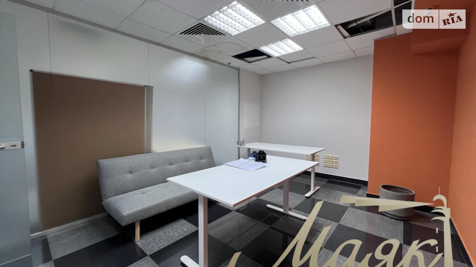 Сдается в аренду офис 195 кв. м в бизнес-центре, цена: 6800 $ - фото 4