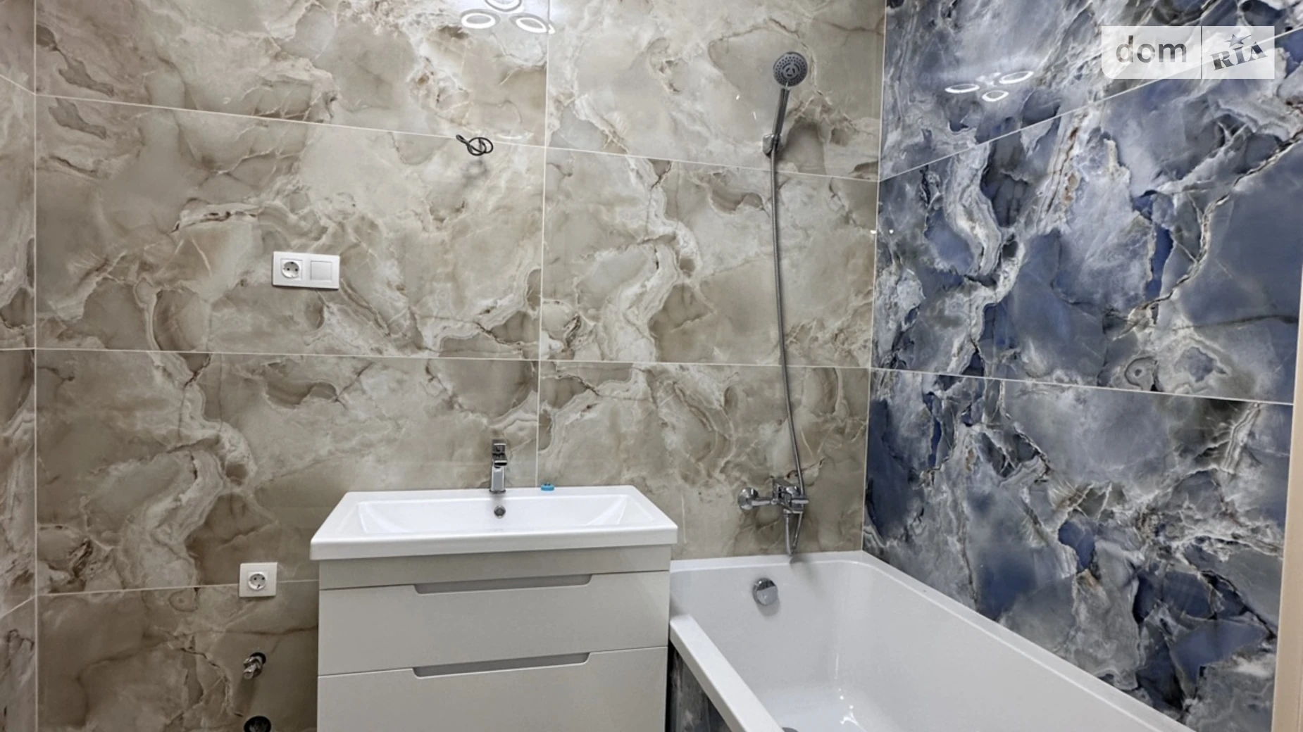 Продається 2-кімнатна квартира 55 кв. м у Бучі, вул. Миколи Мозгового, 2 - фото 5