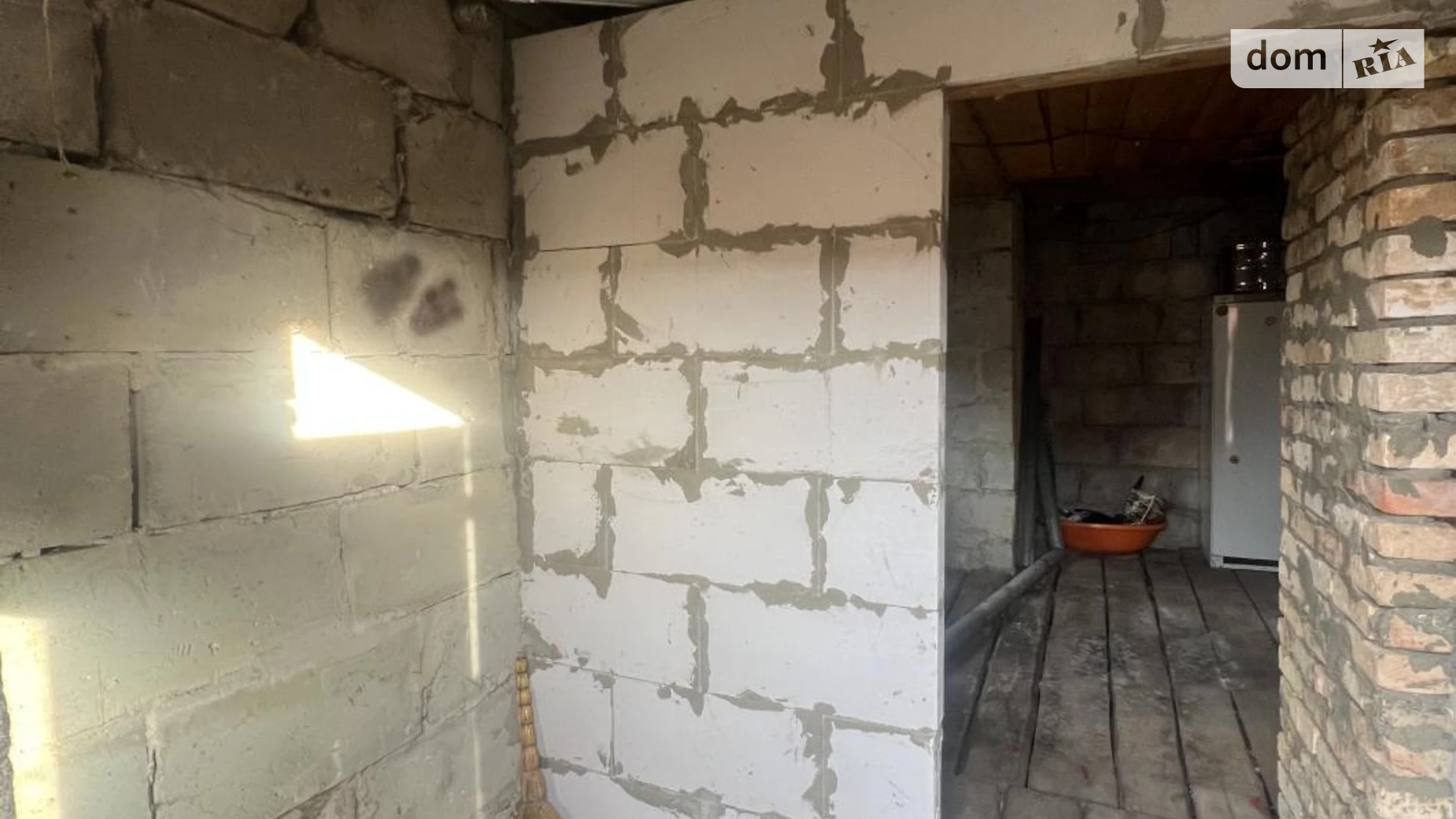 Продается часть дома 18.5 кв. м с камином, цена: 26000 $ - фото 3