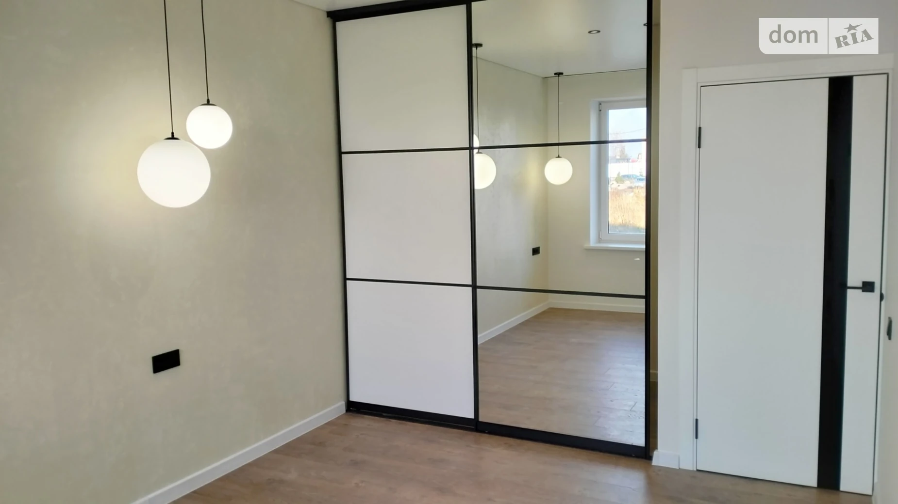 Продается 1-комнатная квартира 39.6 кв. м в Ровно, ул. Ленокомбинатовская - фото 2